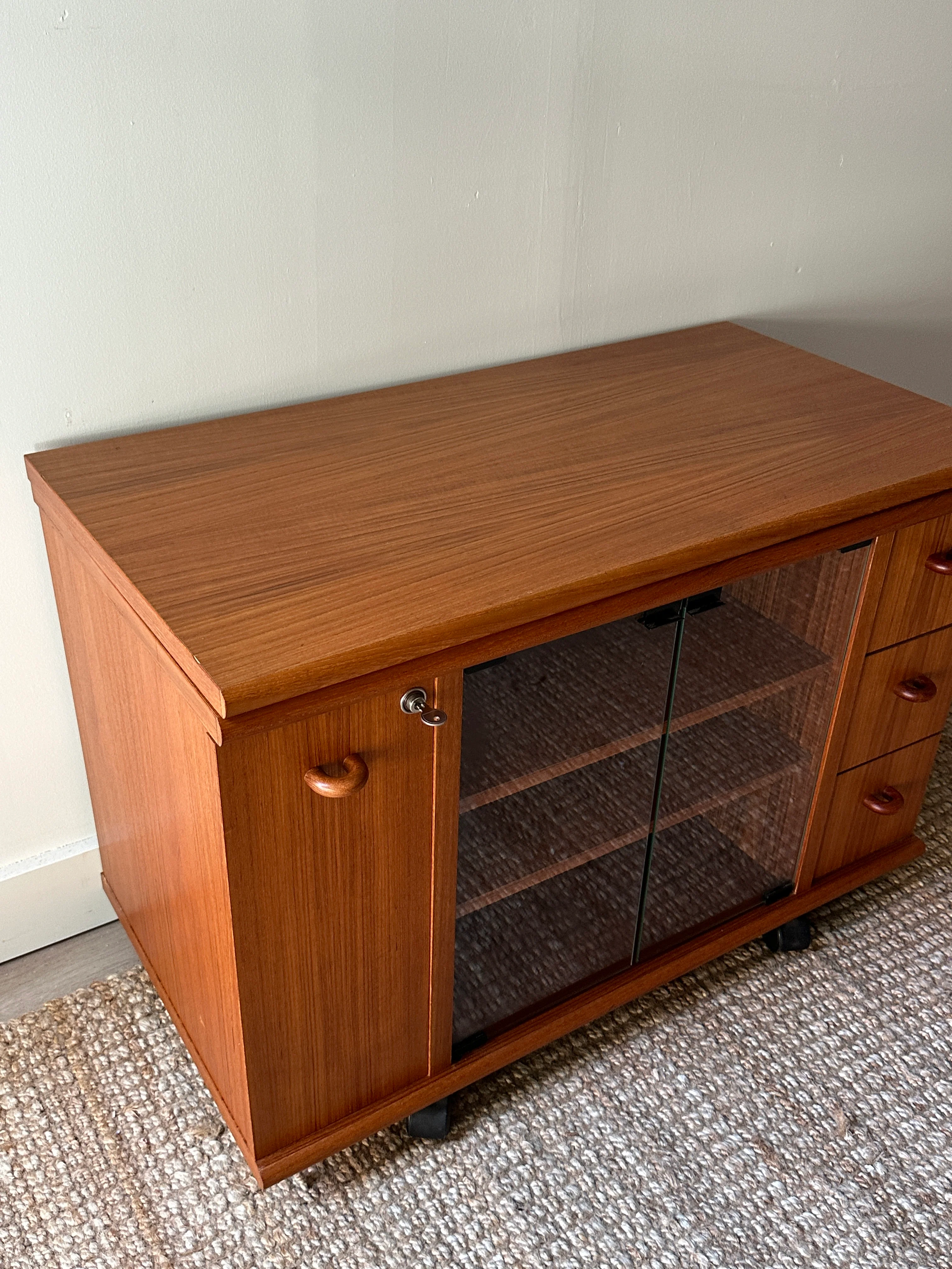 Teak swivel top media cabinet - Image 3