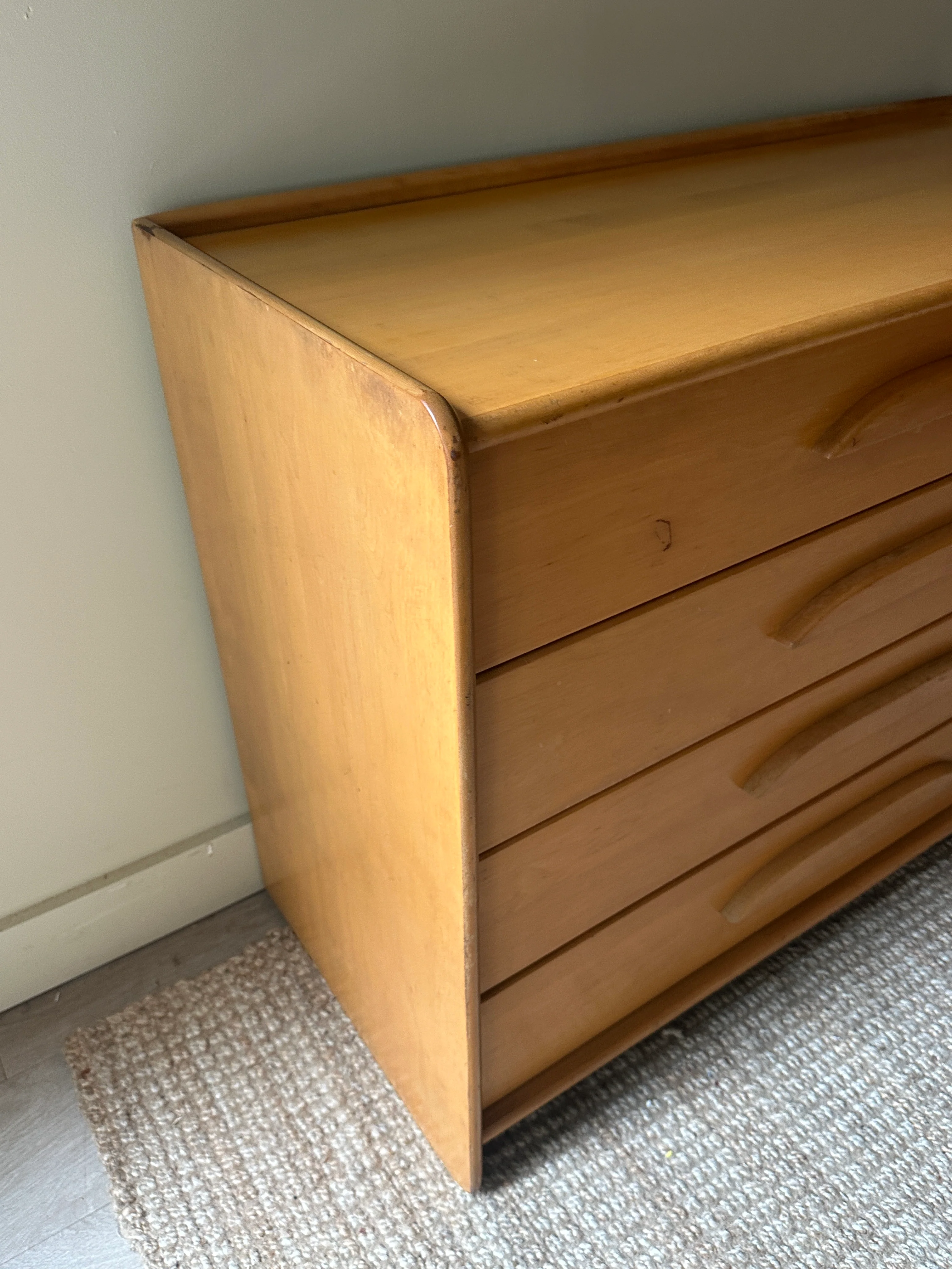 Templeton maple dresser - Image 3