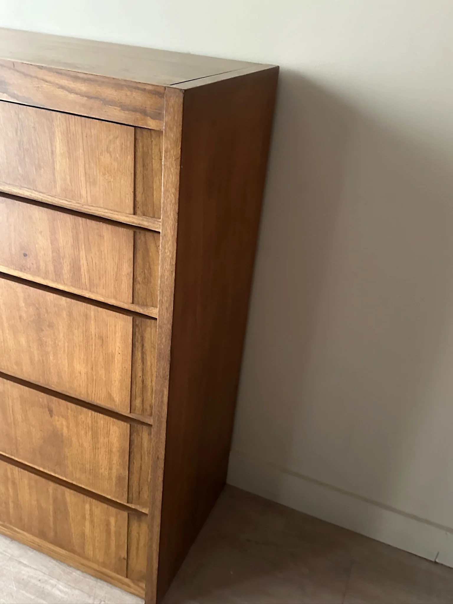 Thomasville oak dresser - Image 3