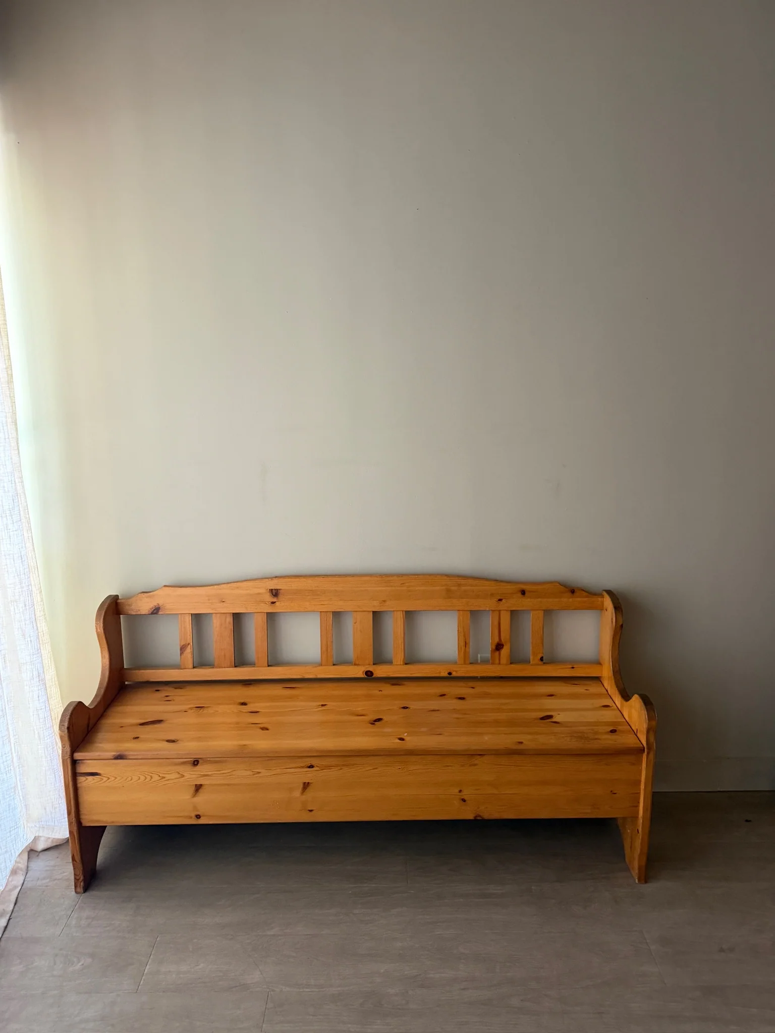 Tradets Mobler Swedish pine storage bench - Image 2
