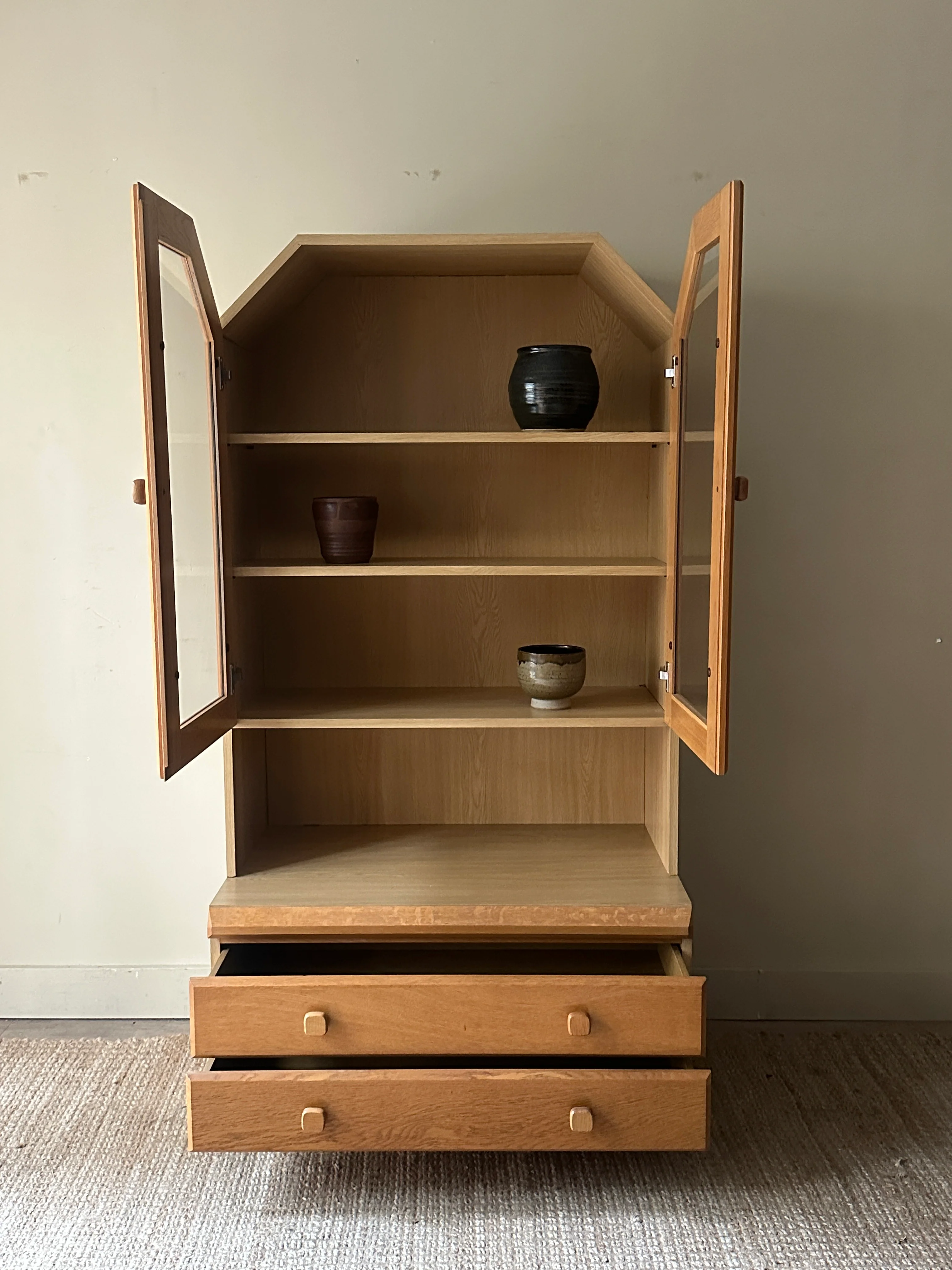 Two piece oak hutch - Image 4