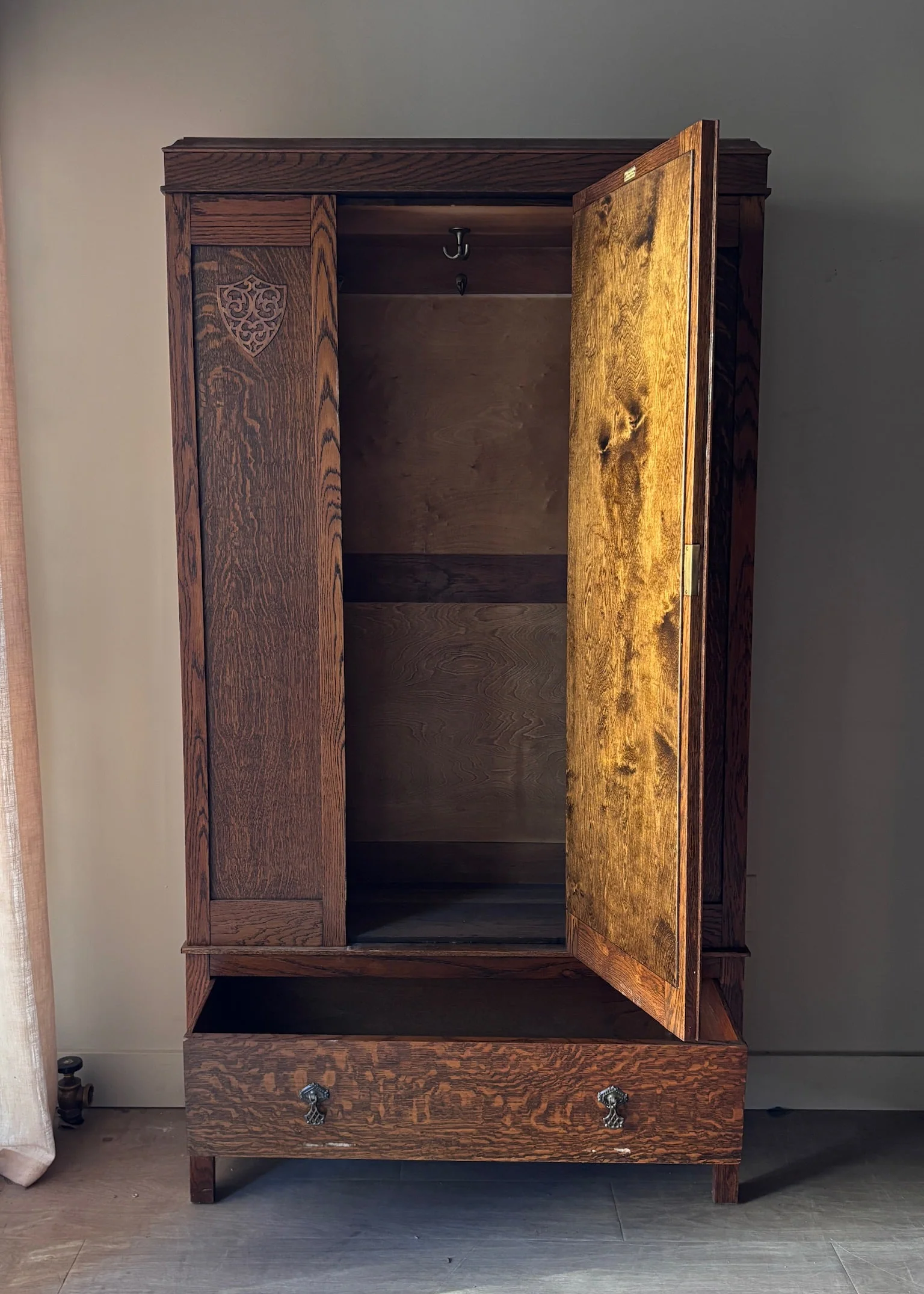 Oak armoire - Image 8