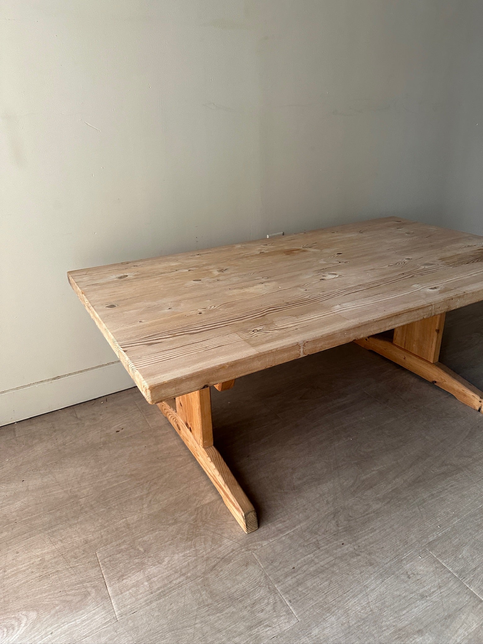 Poulsen pine coffee table - Image 3