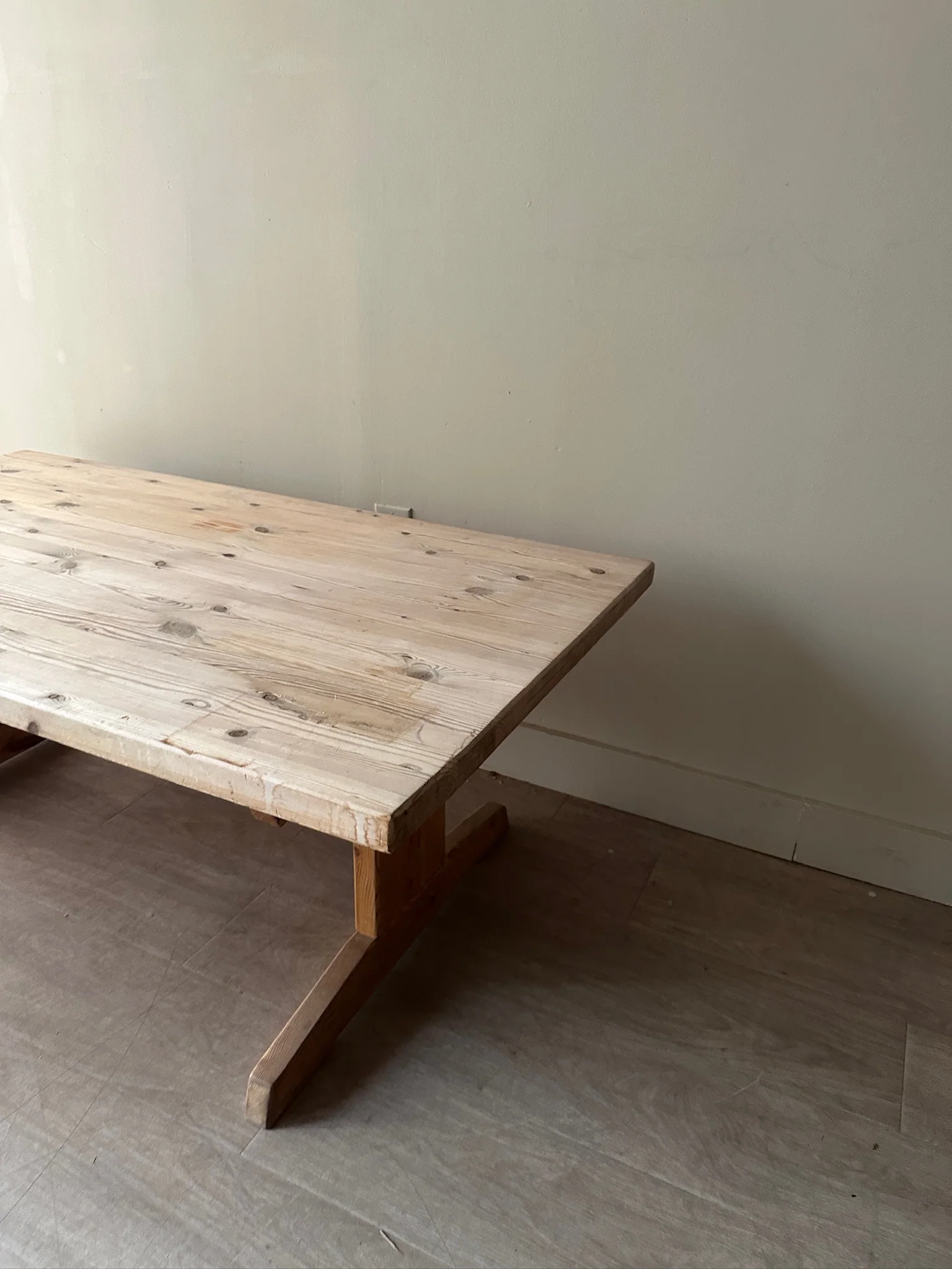 Poulsen pine coffee table - Image 4