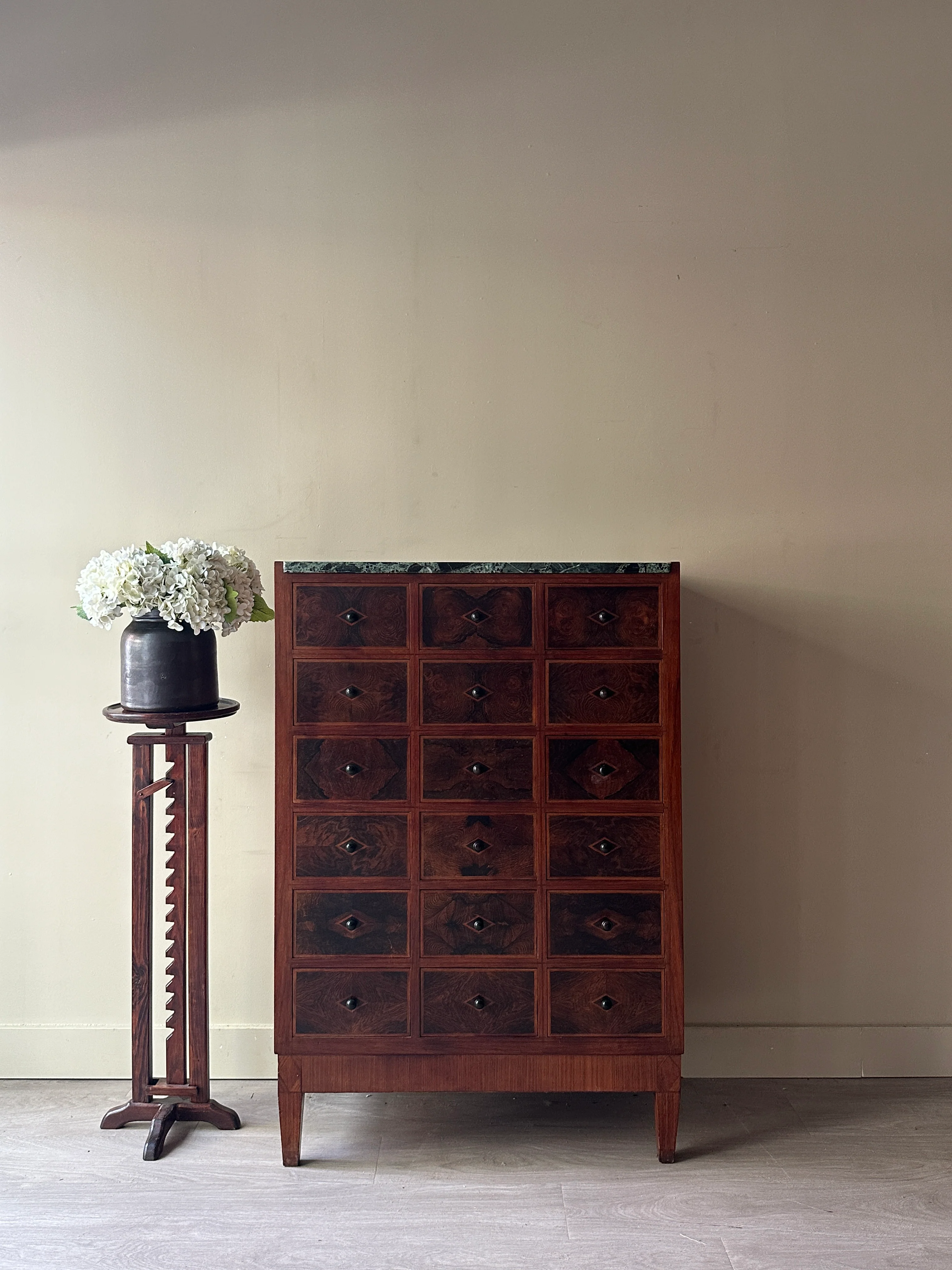 Vereinigte Werkstatten walnut and marble apothecary drawers