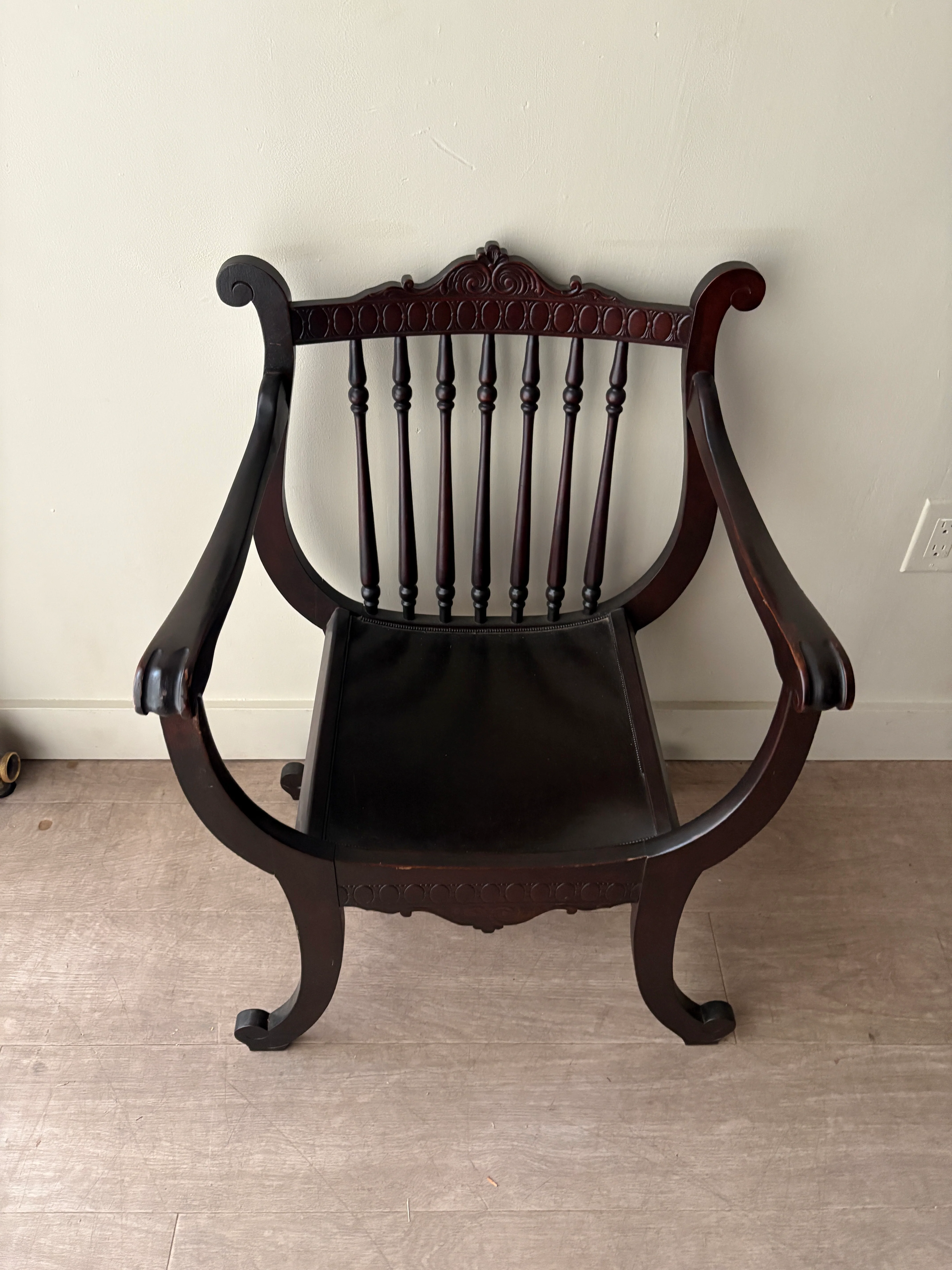 Victorian carved mahogany chair - Image 2