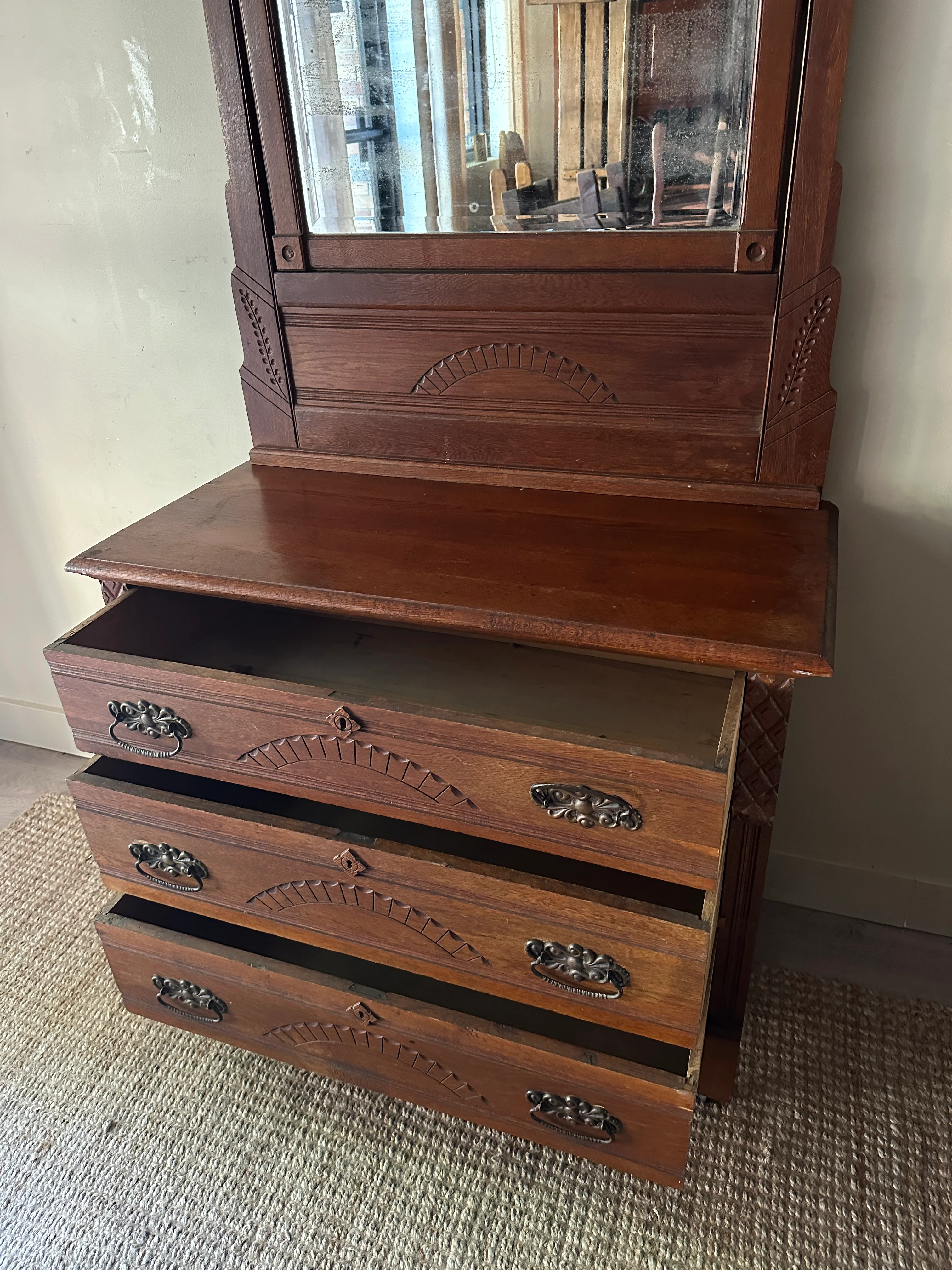 Victorian dresser w mirror - Image 3