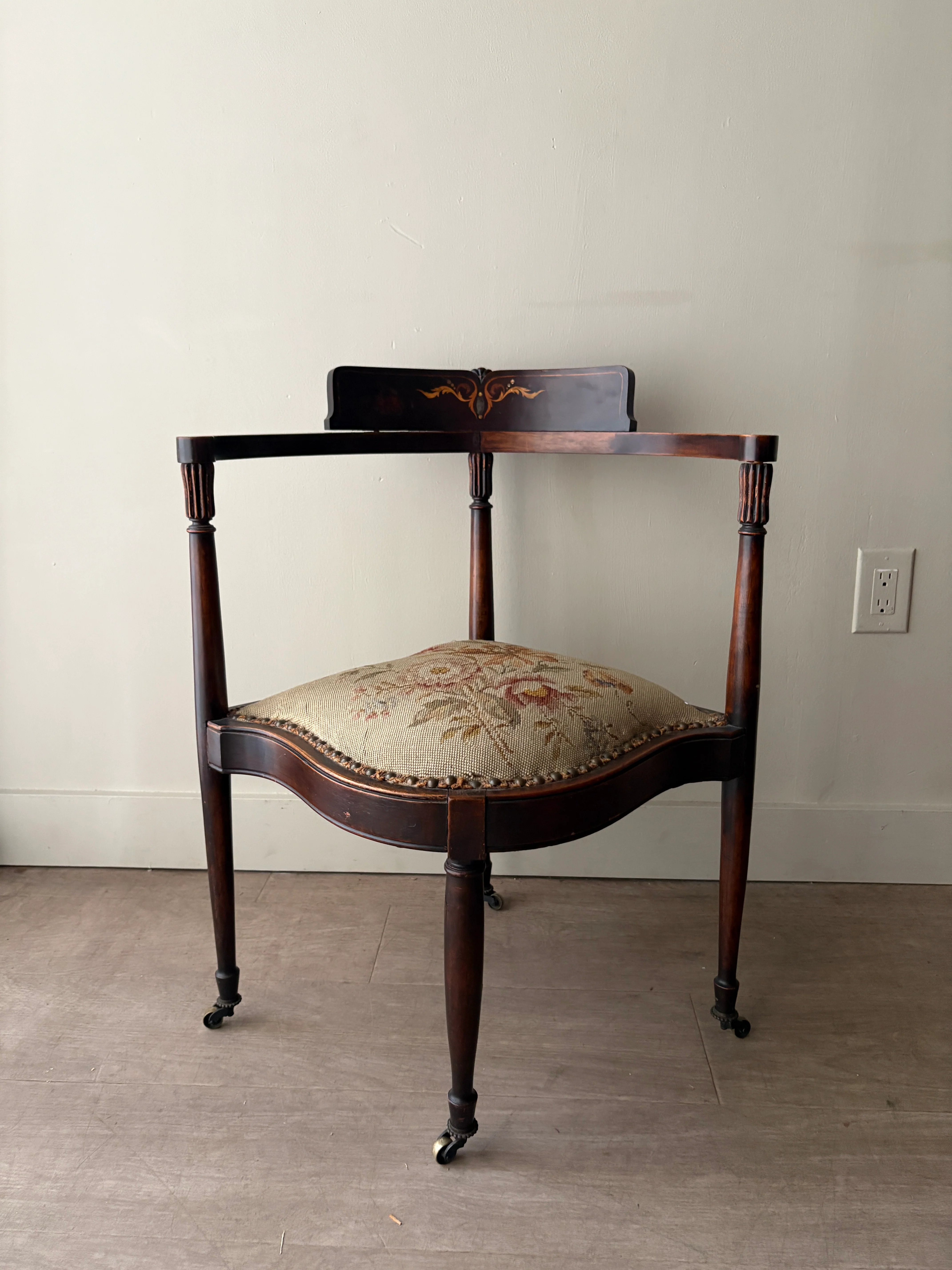 Victorian inlaid mahogany corner chair - Image 2