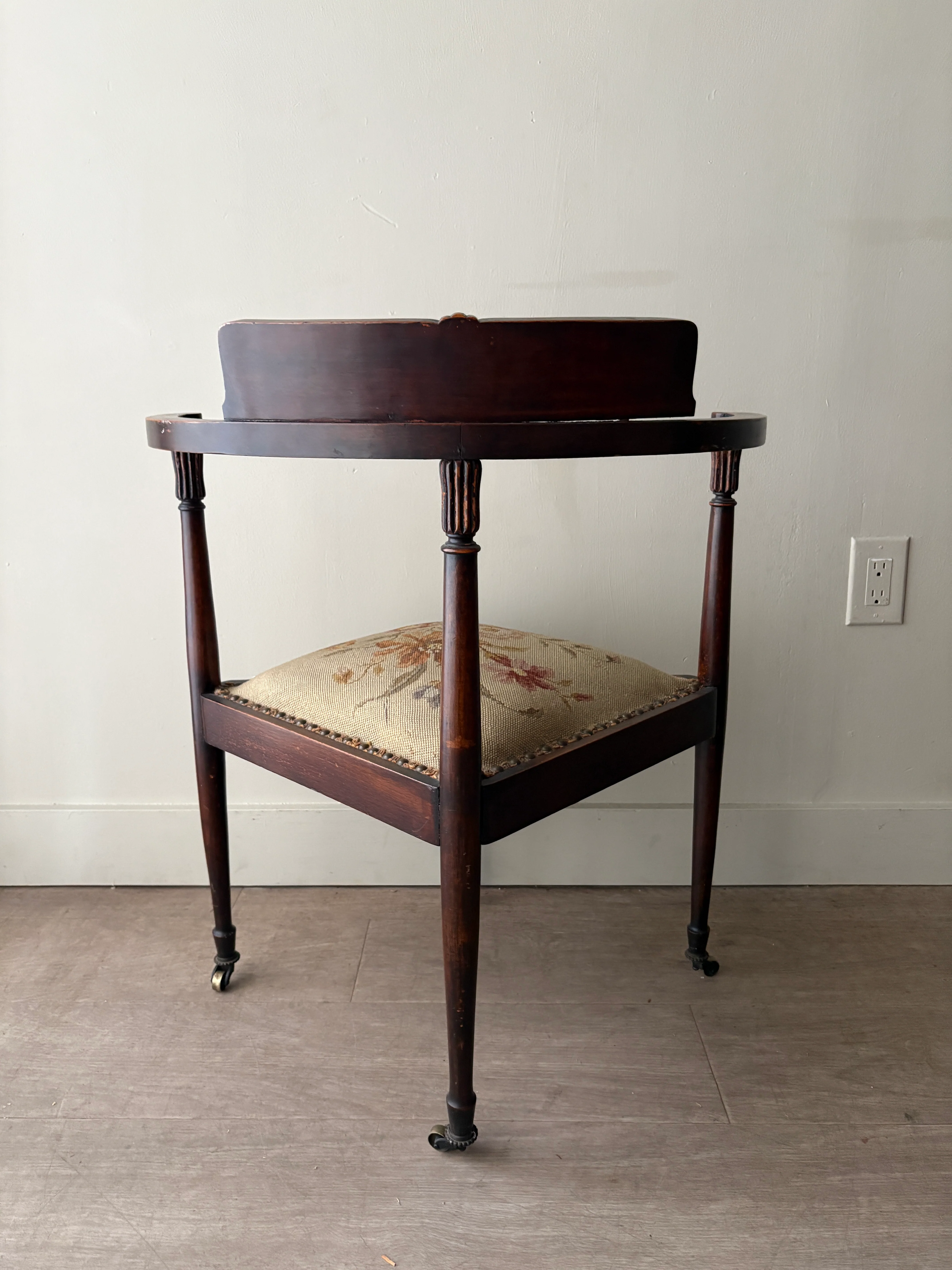 Victorian inlaid mahogany corner chair - Image 4