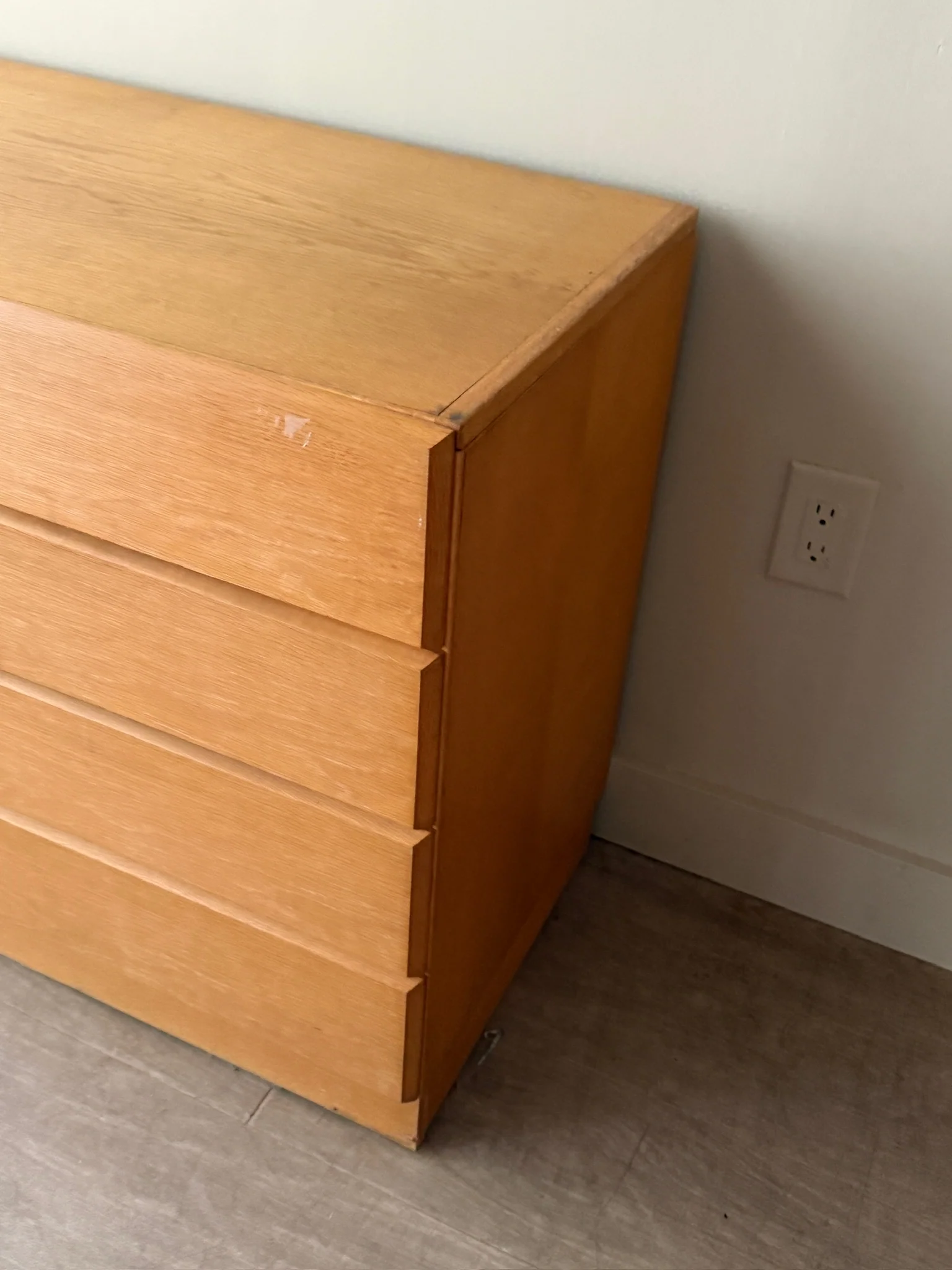 Vitre Danish oak dresser - Image 4