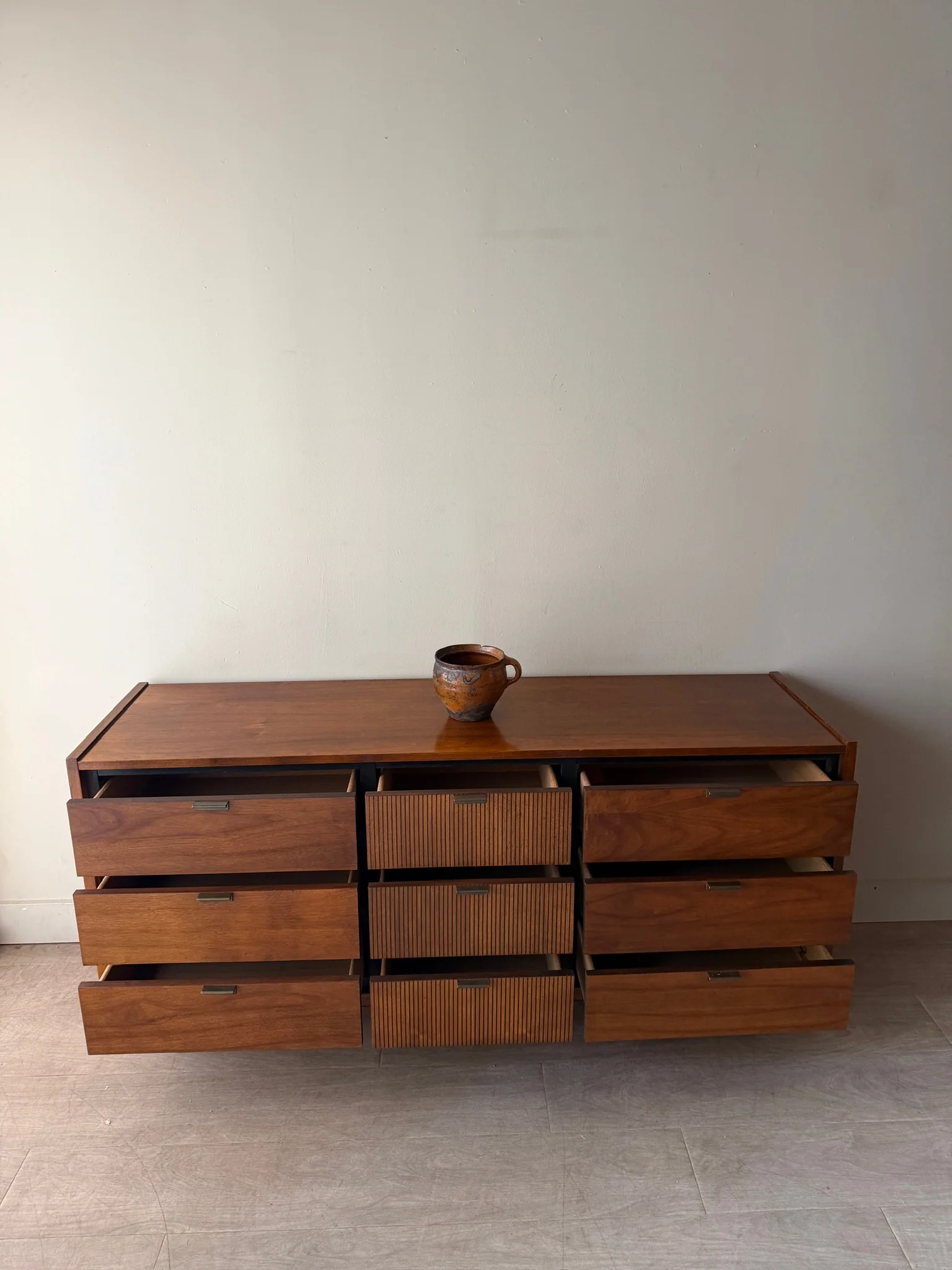 Walnut 9 drawer dresser - Image 4