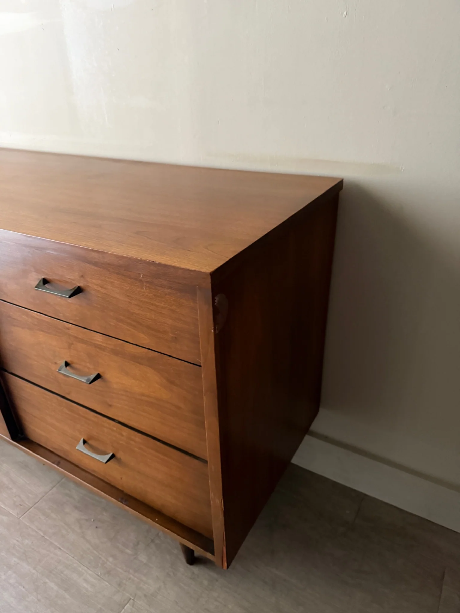 Walnut 9 drawer dresser - Image 4