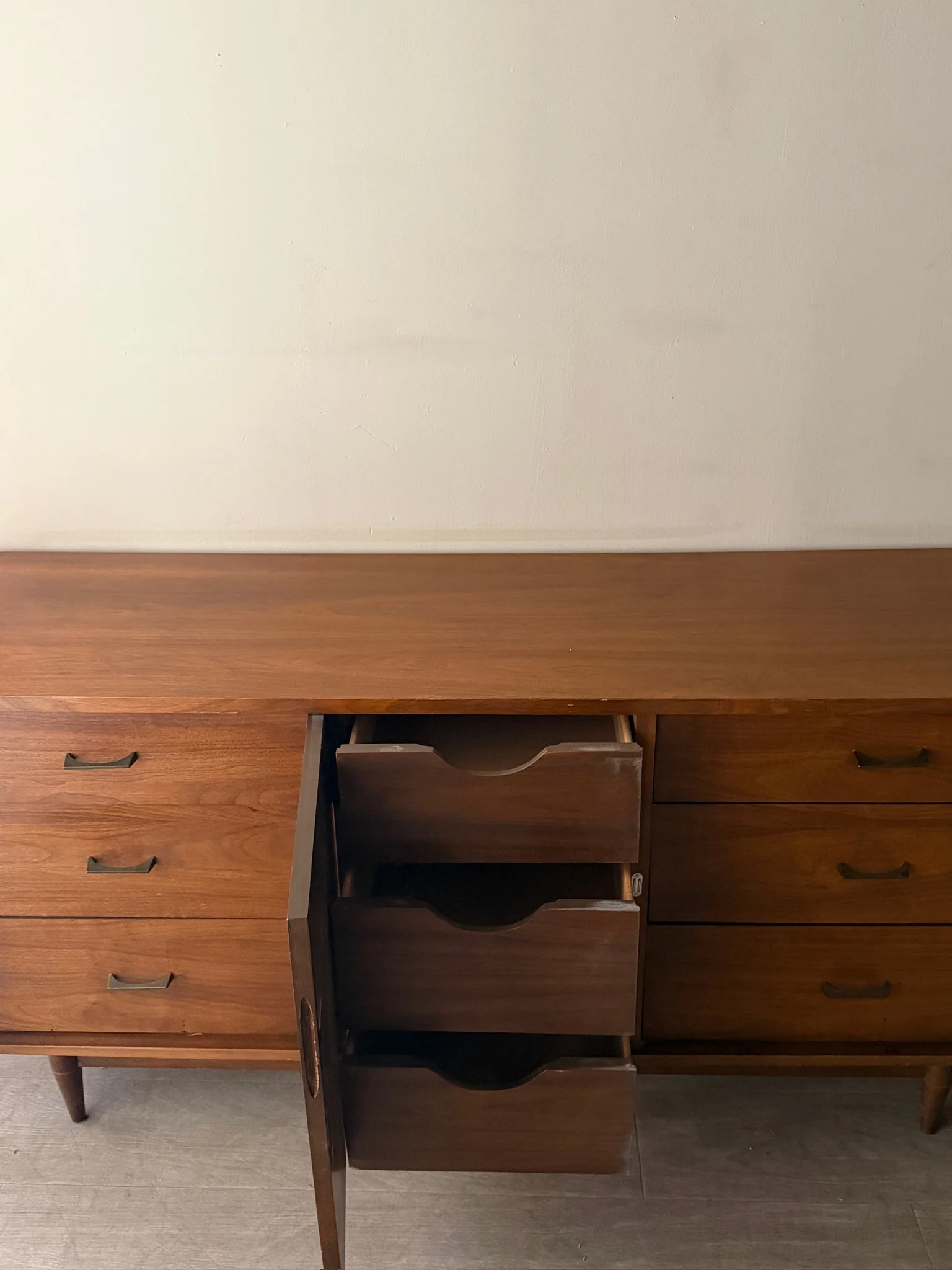 Walnut 9 drawer dresser - Image 6