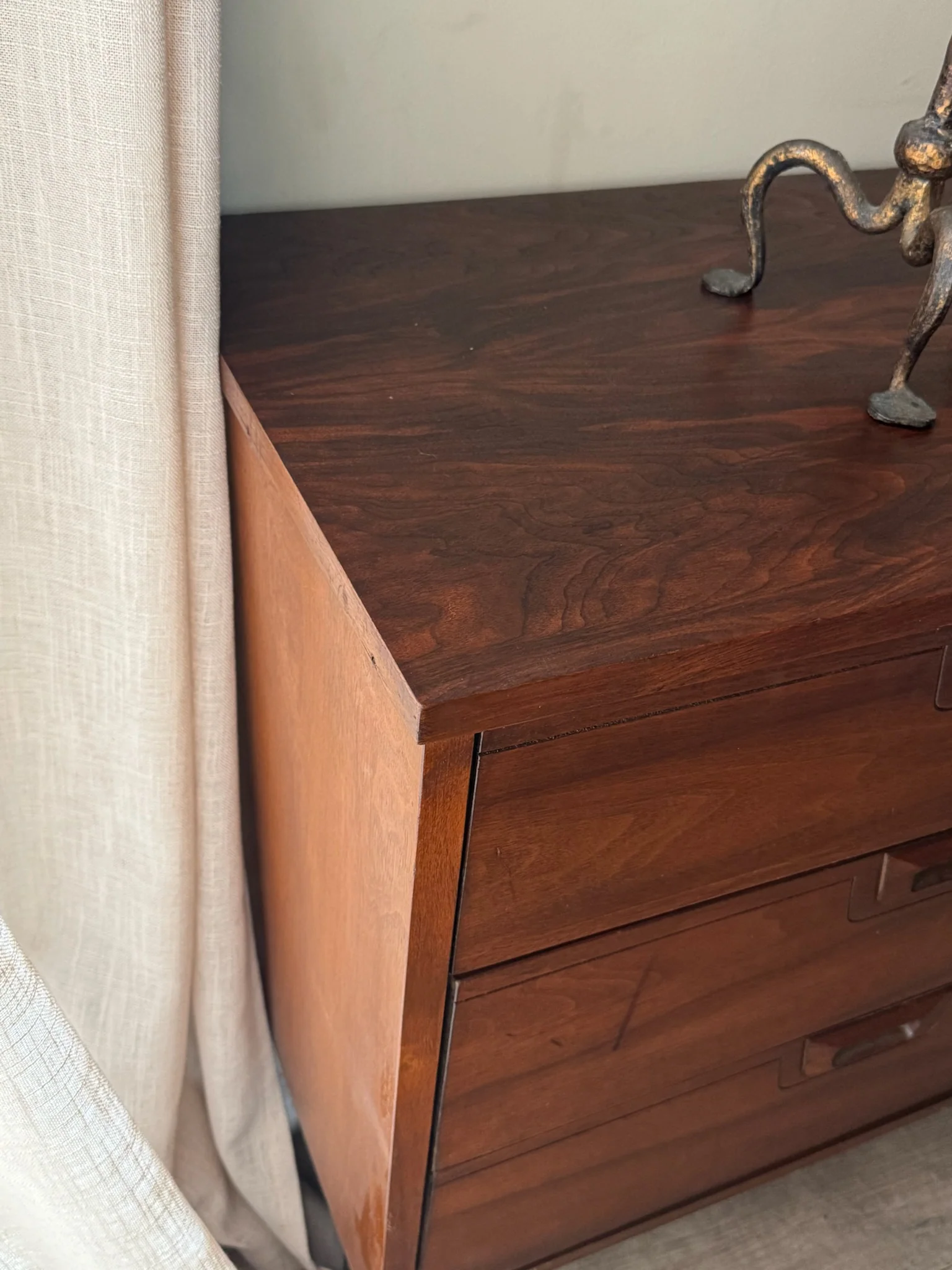 Walnut 9 drawer dresser - Image 2