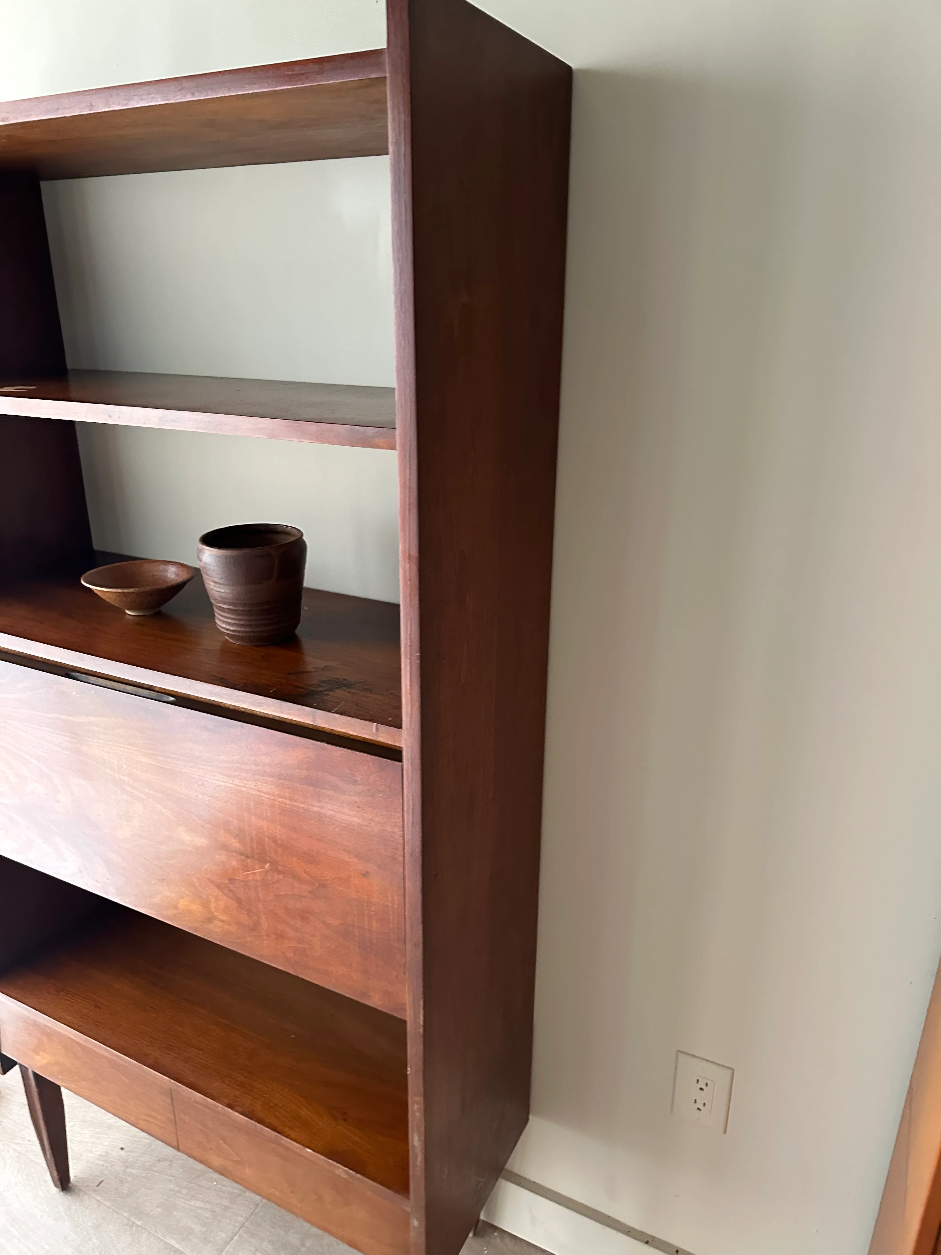 Walnut bar bookshelf - Image 3
