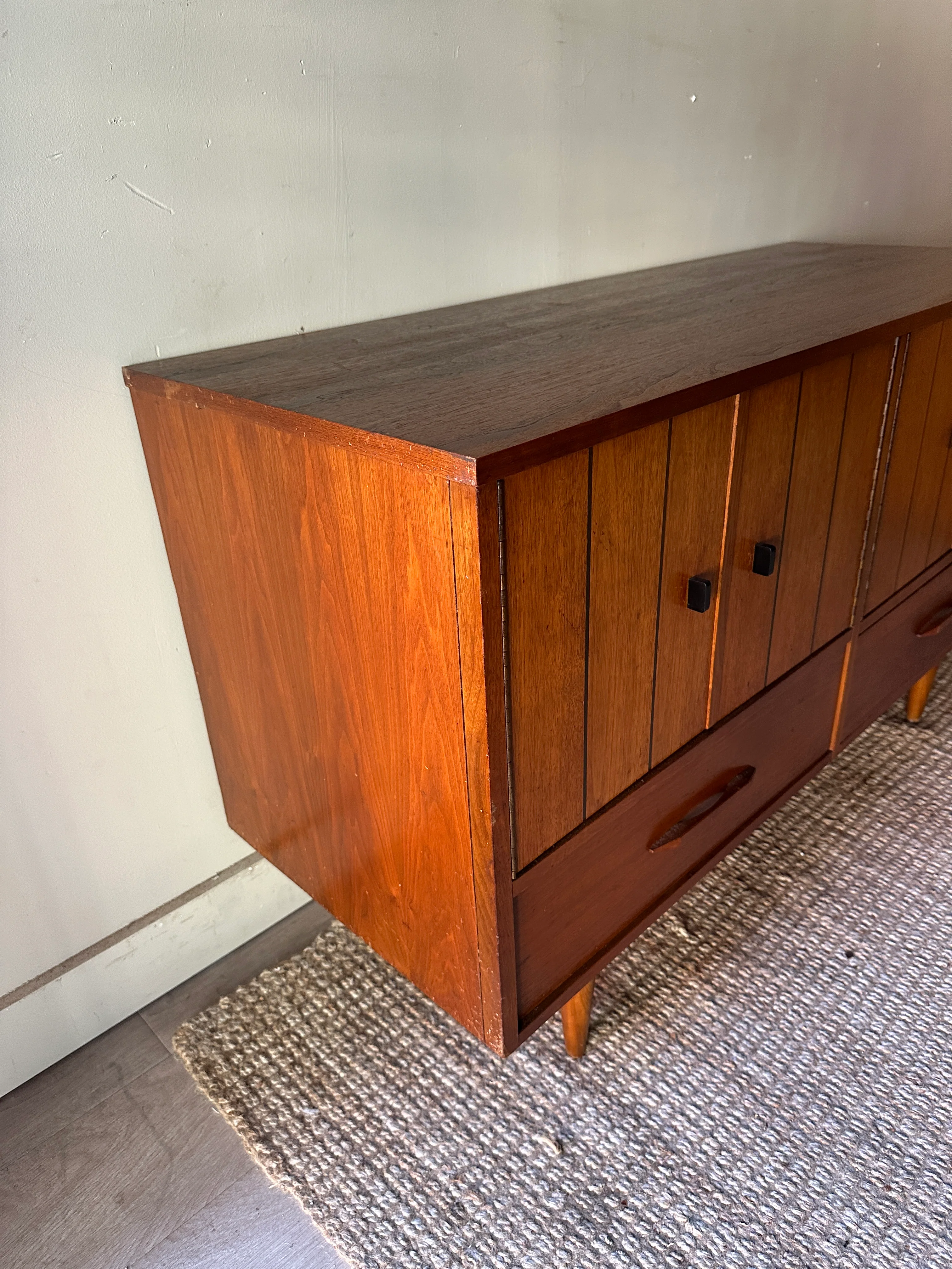 Walnut console - Image 4