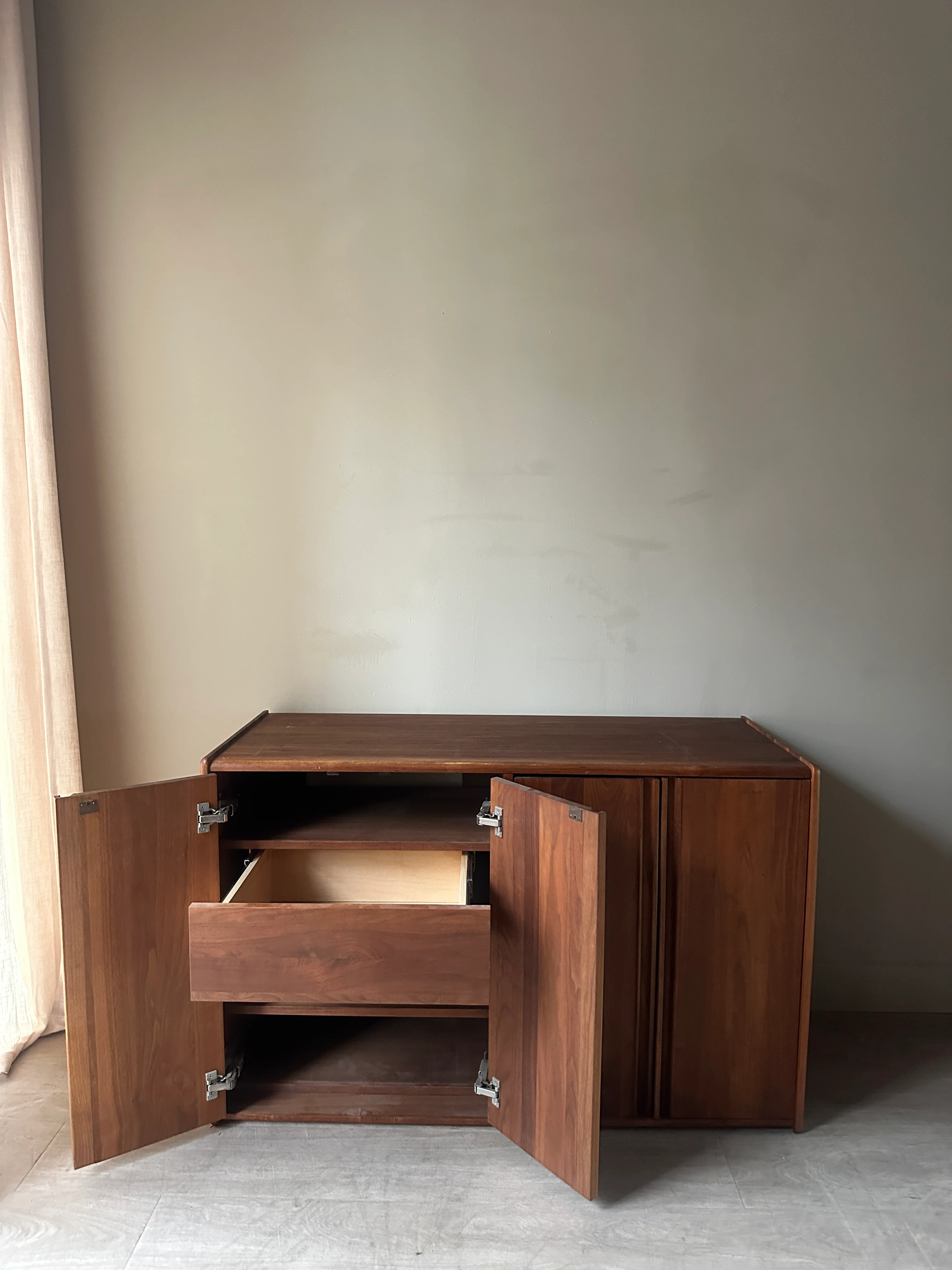 Walnut console - Image 5