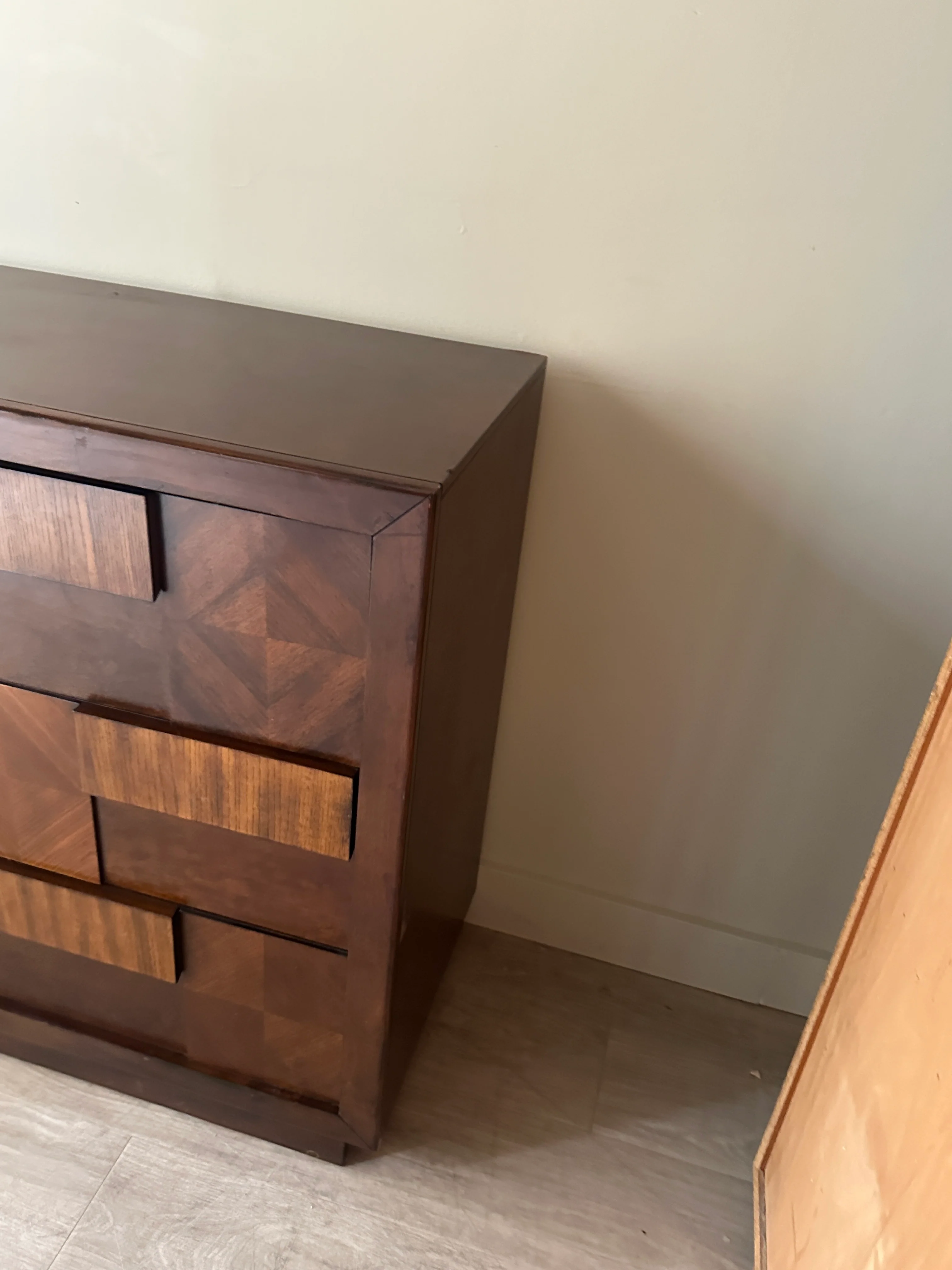 Walnut credenza - Image 4