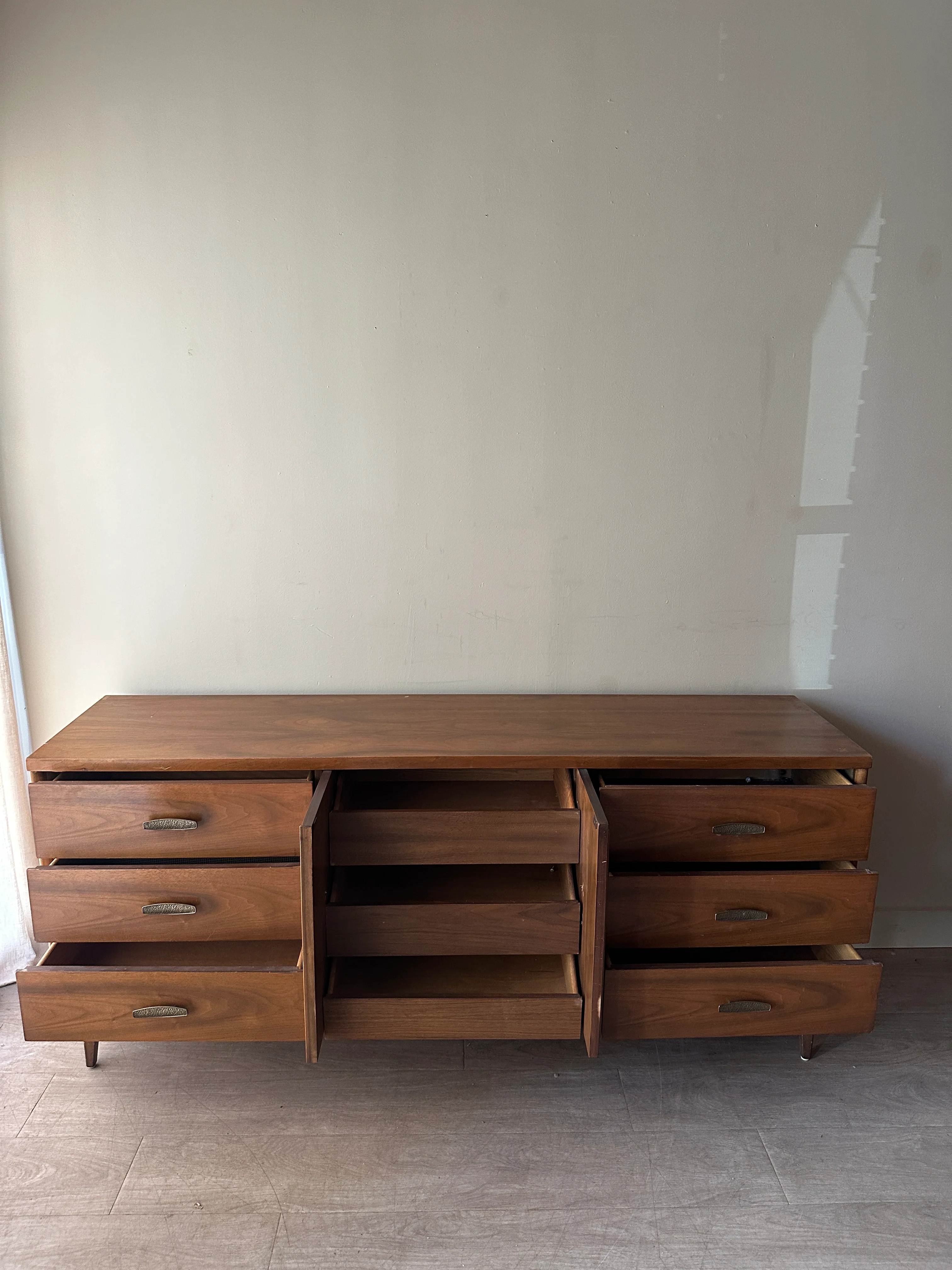 Walnut credenza - Image 5