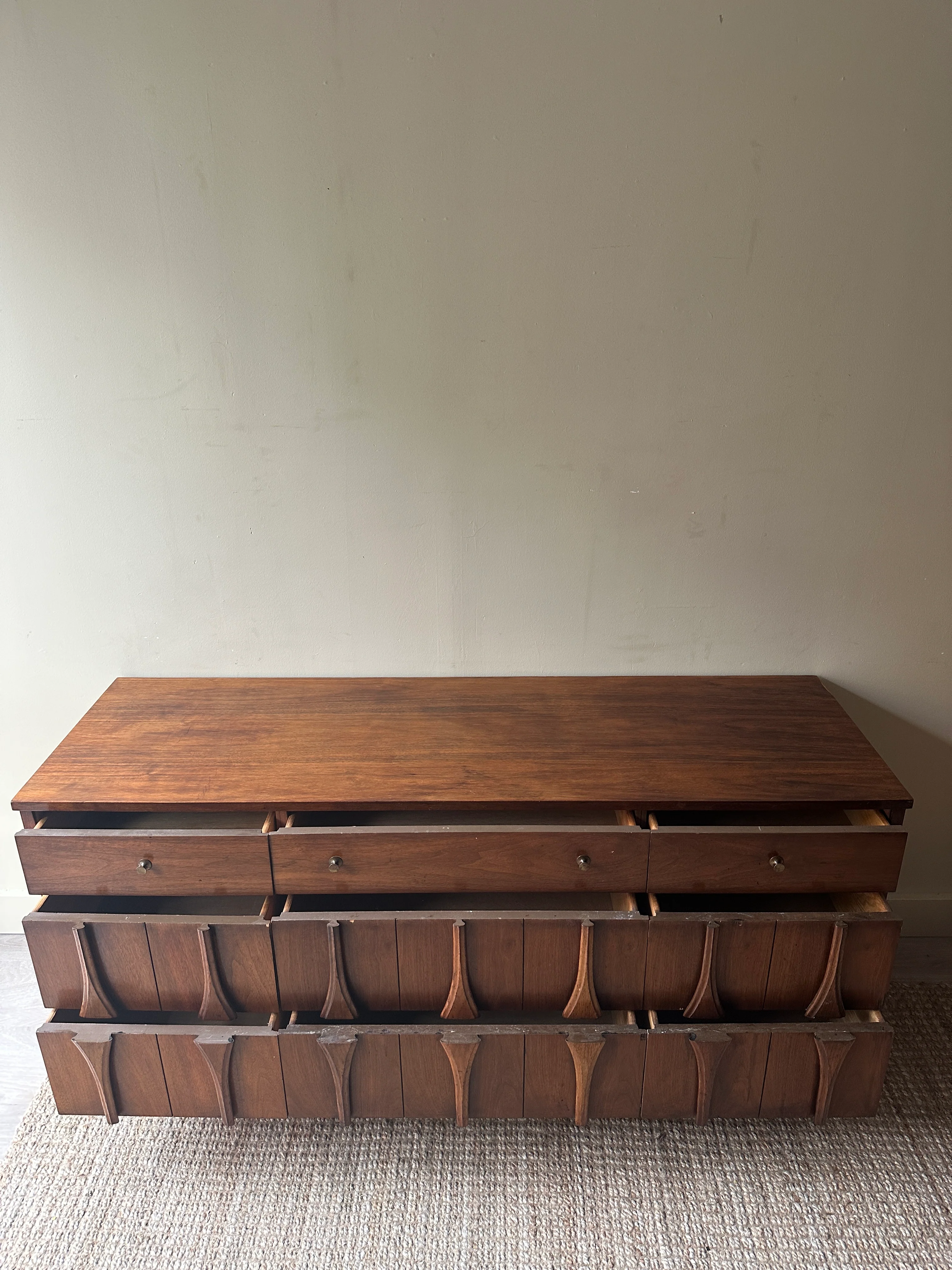 Walnut credenza - Image 5