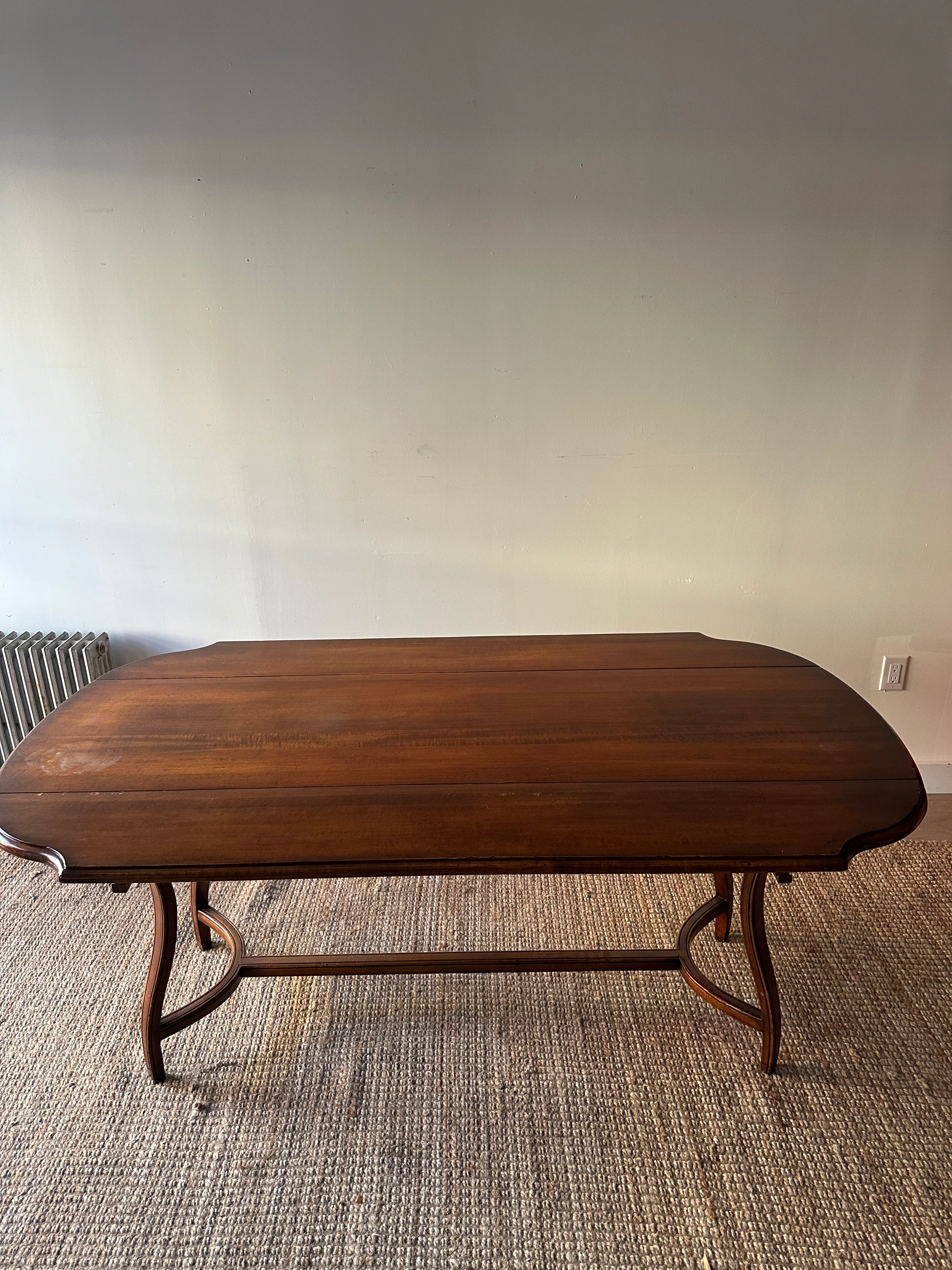 Walnut dining table - Image 4
