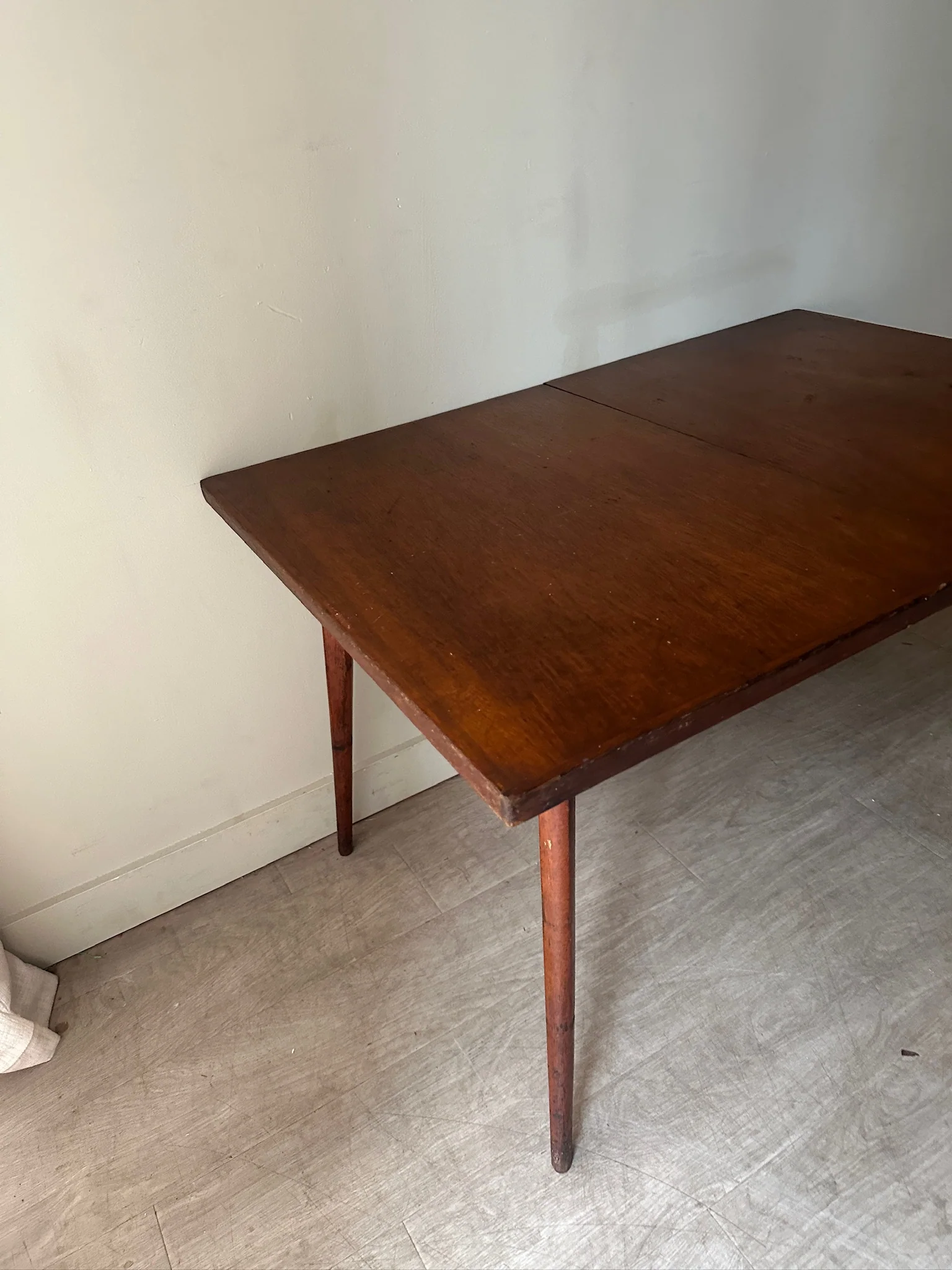Walnut dining table with extensions - Image 3