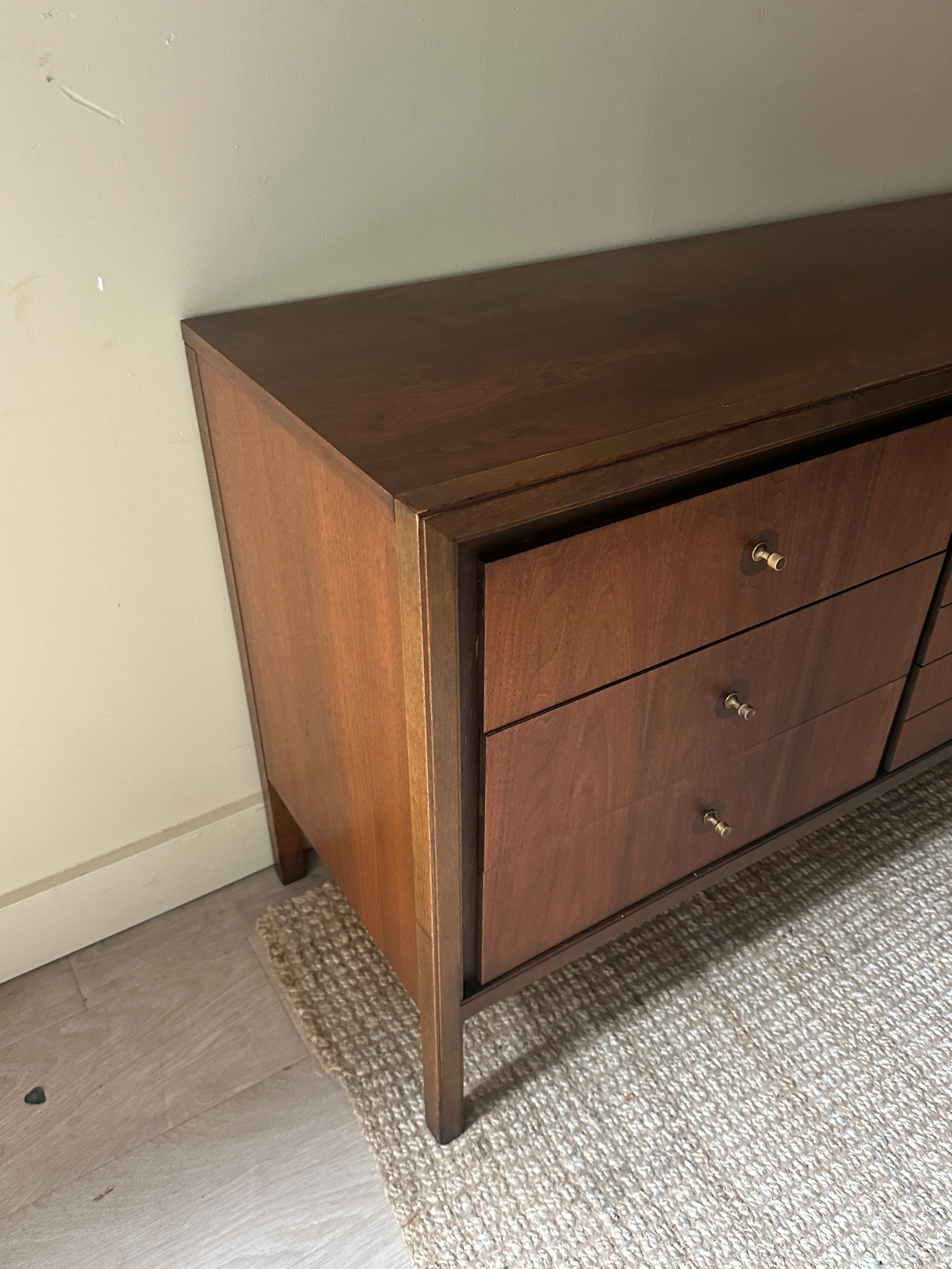 Walnut dresser - Image 3