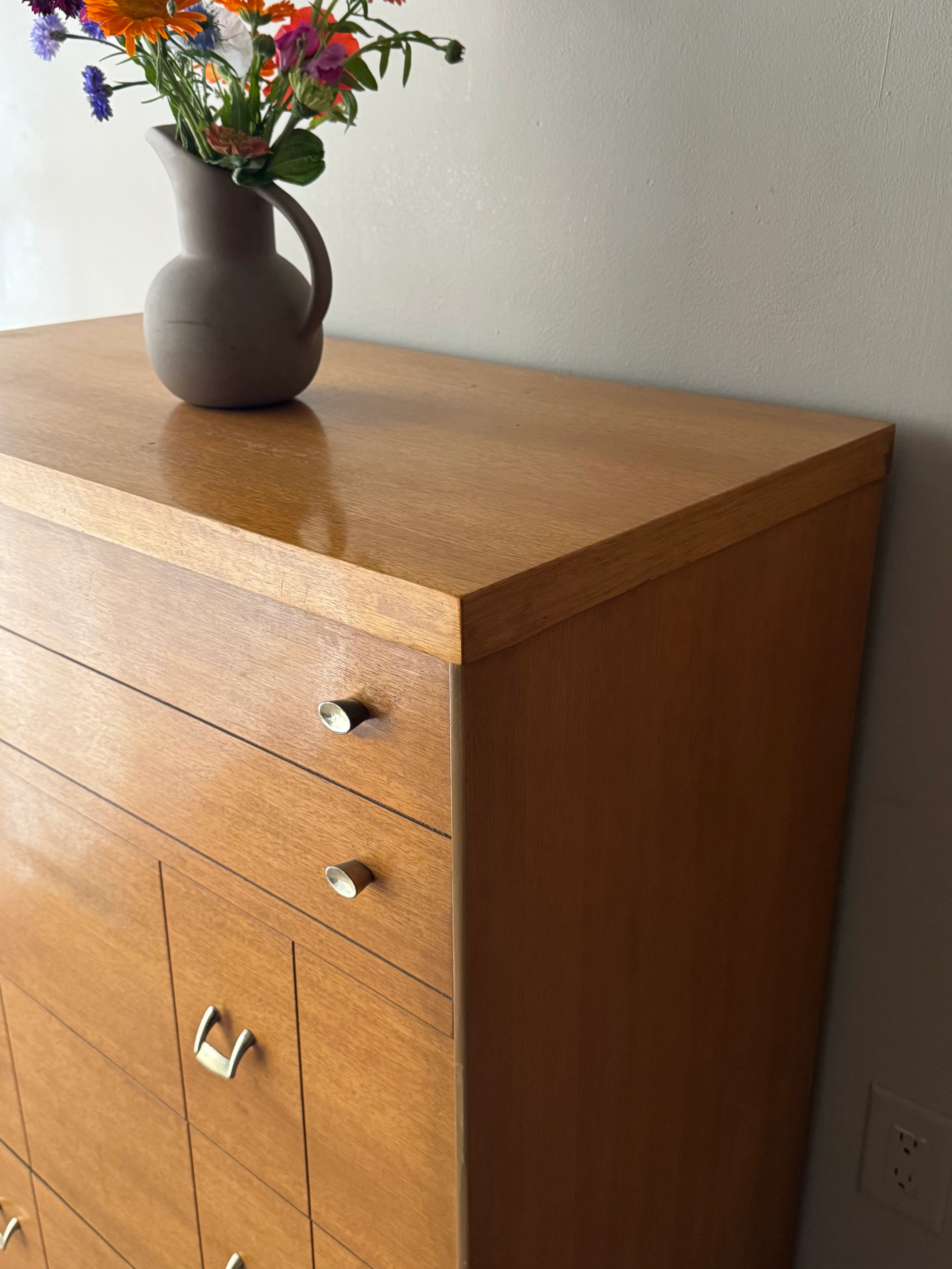 Walnut Dresser with Silver pulls - Image 4
