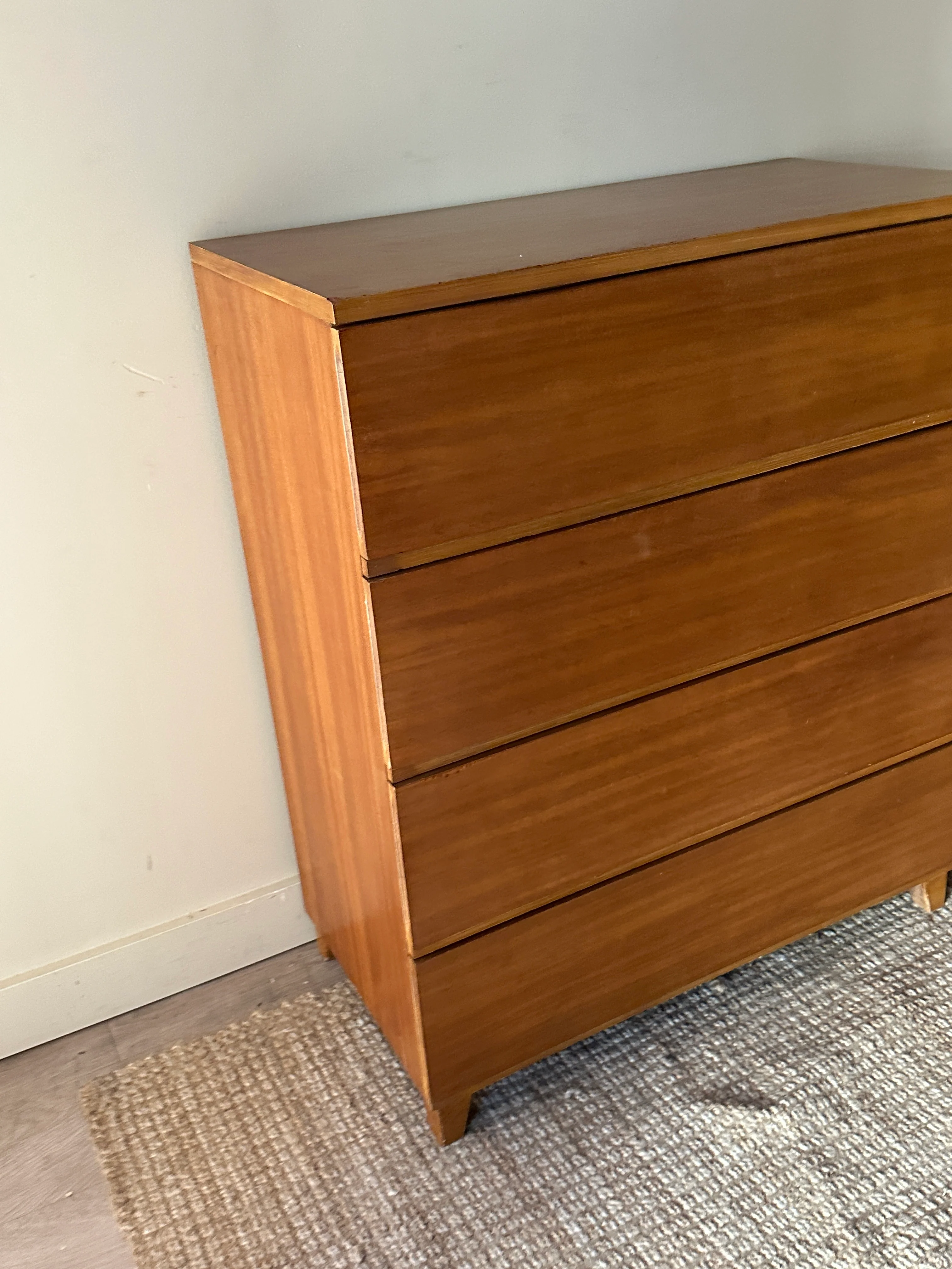 Walnut four drawer dresser - Image 3