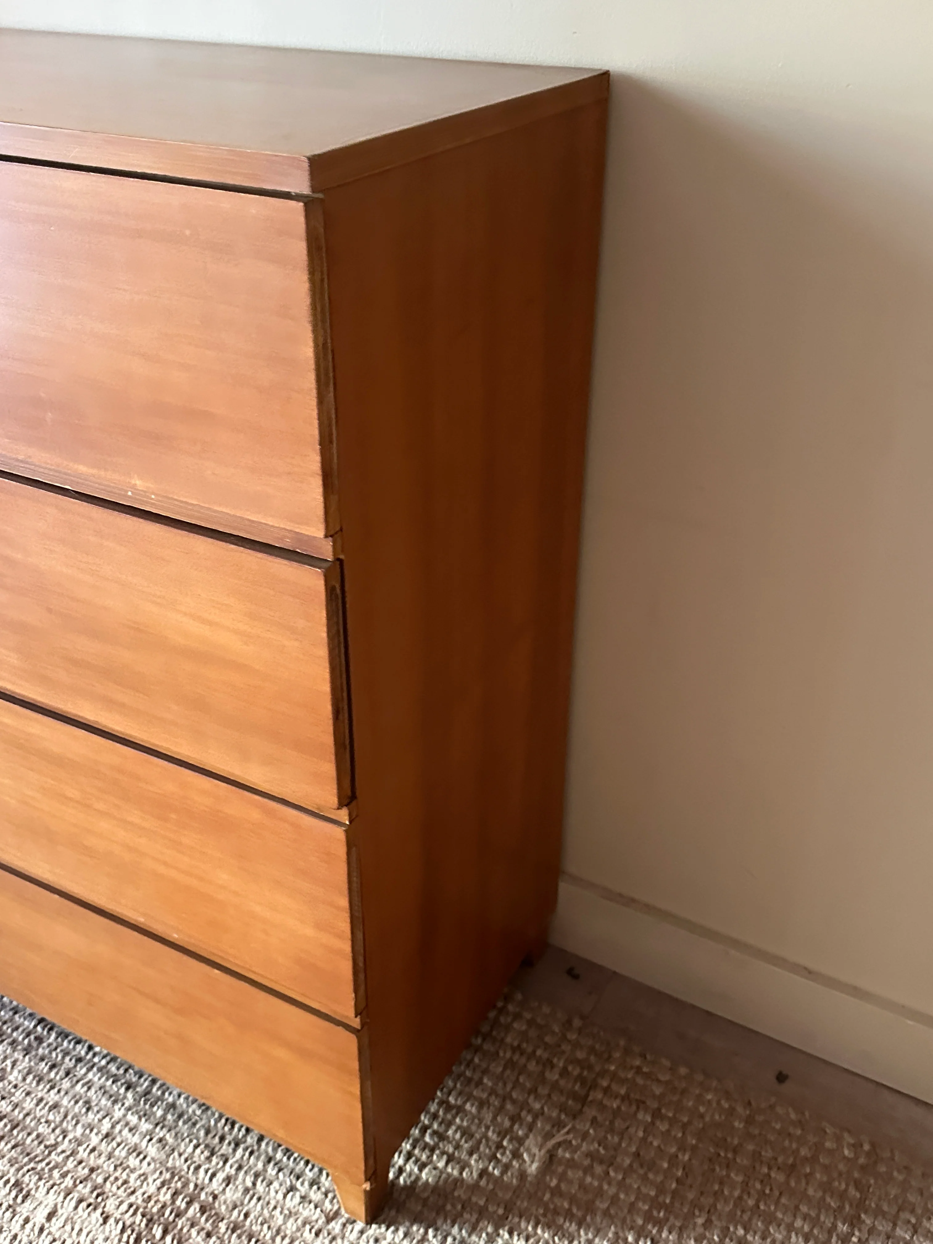 Walnut four drawer dresser - Image 4