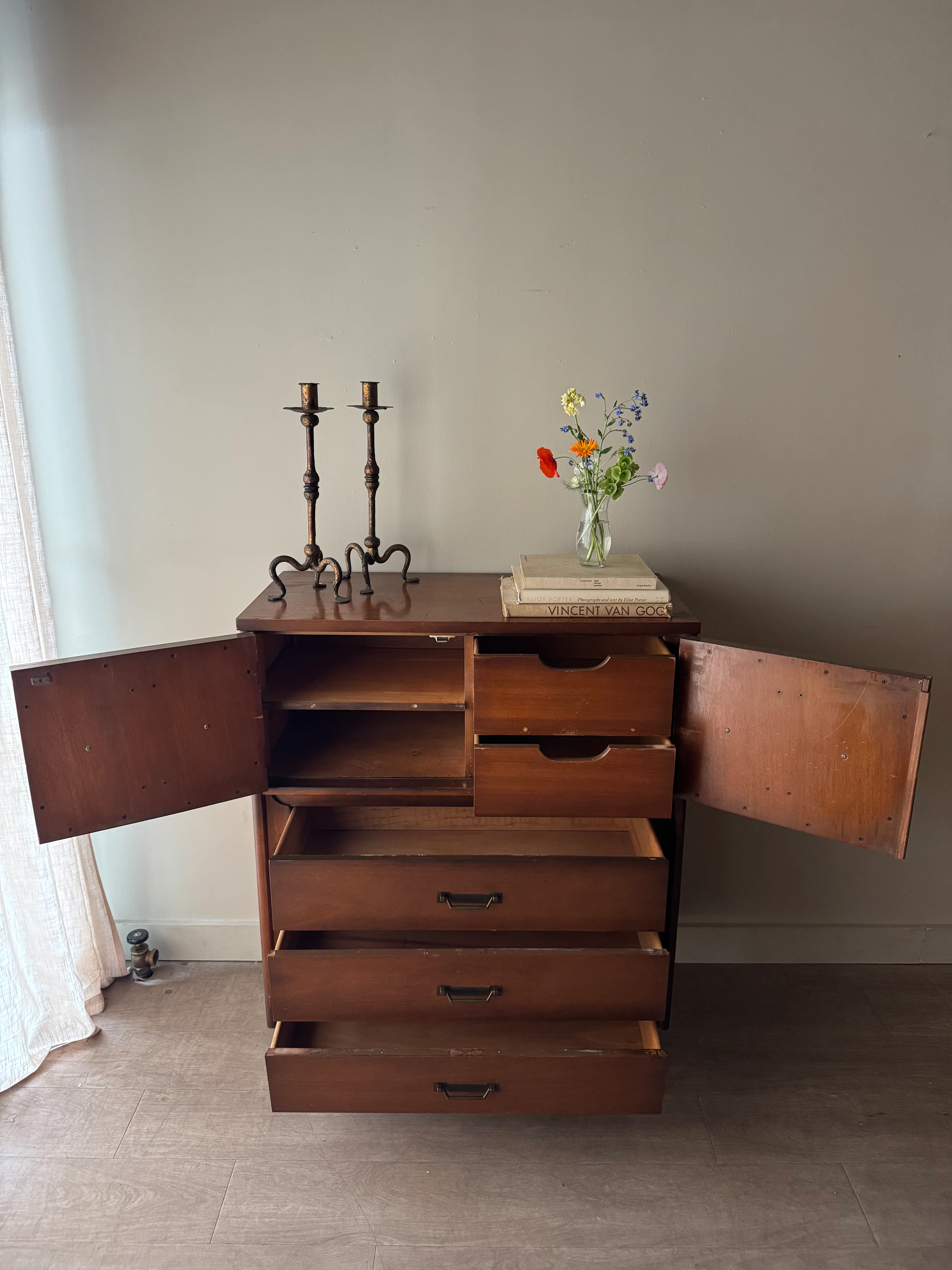 Walnut Gentleman's Dresser - Image 5