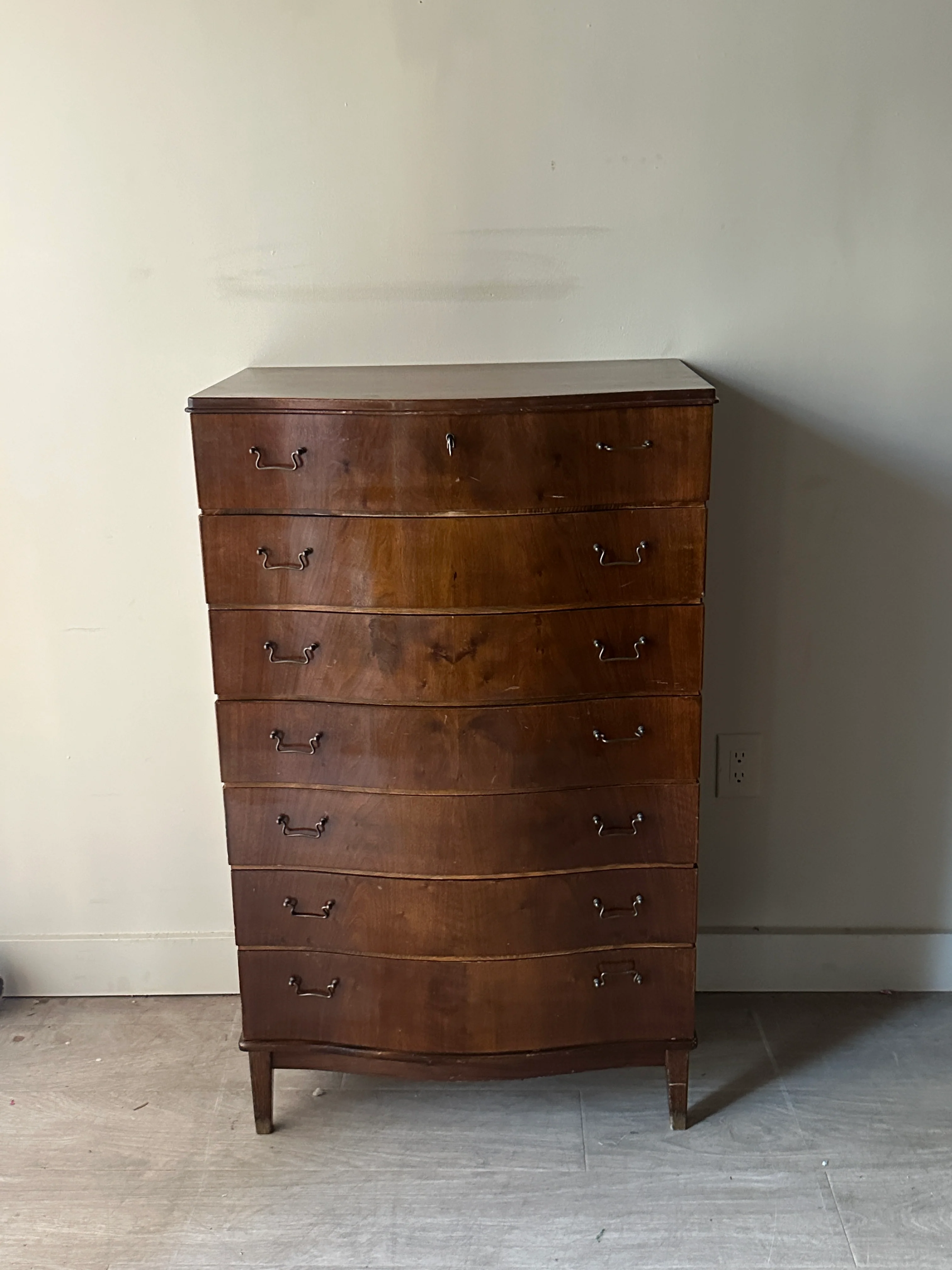 Walnut serpentine front dresser - Image 2