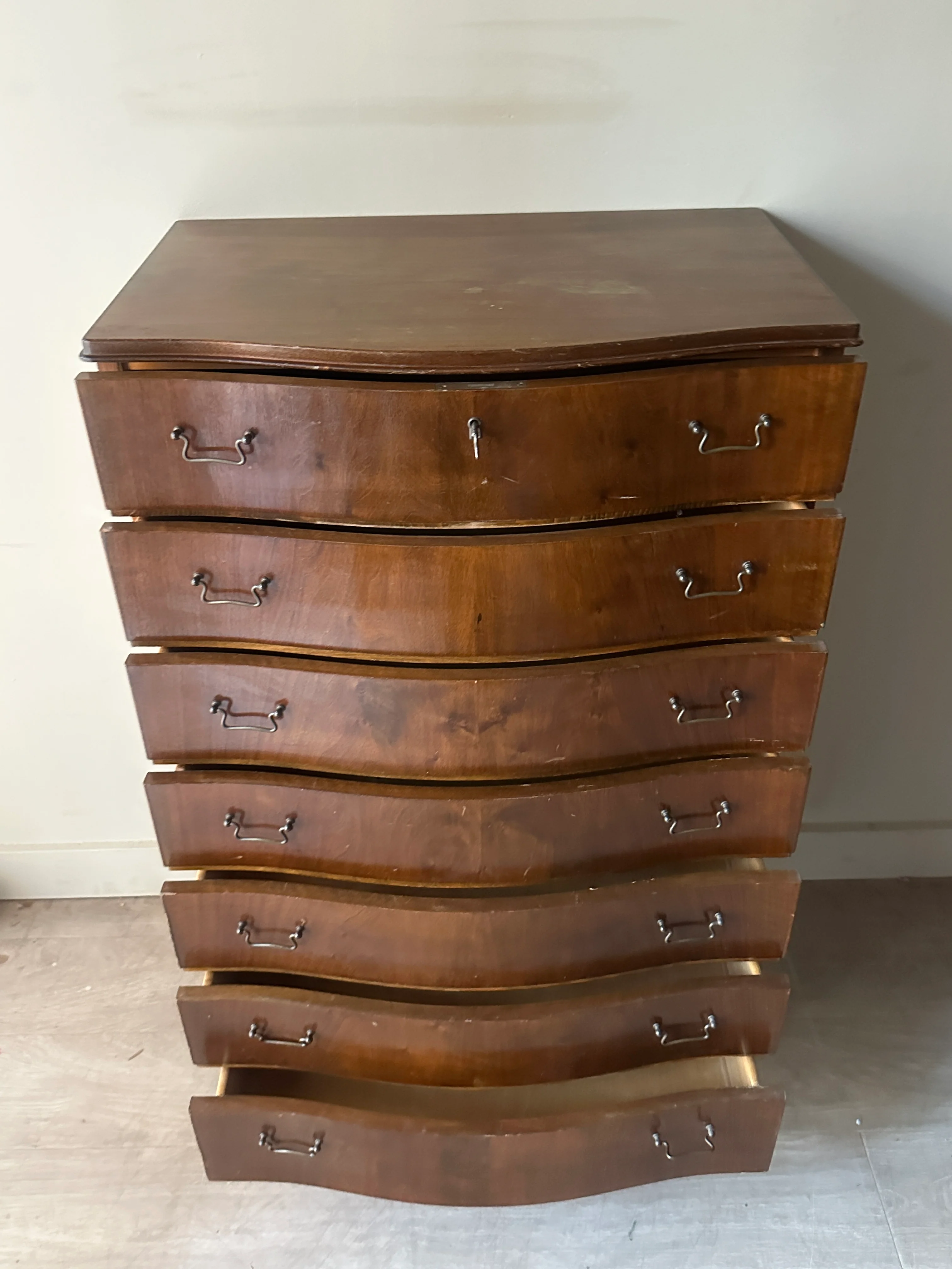 Walnut serpentine front dresser - Image 5