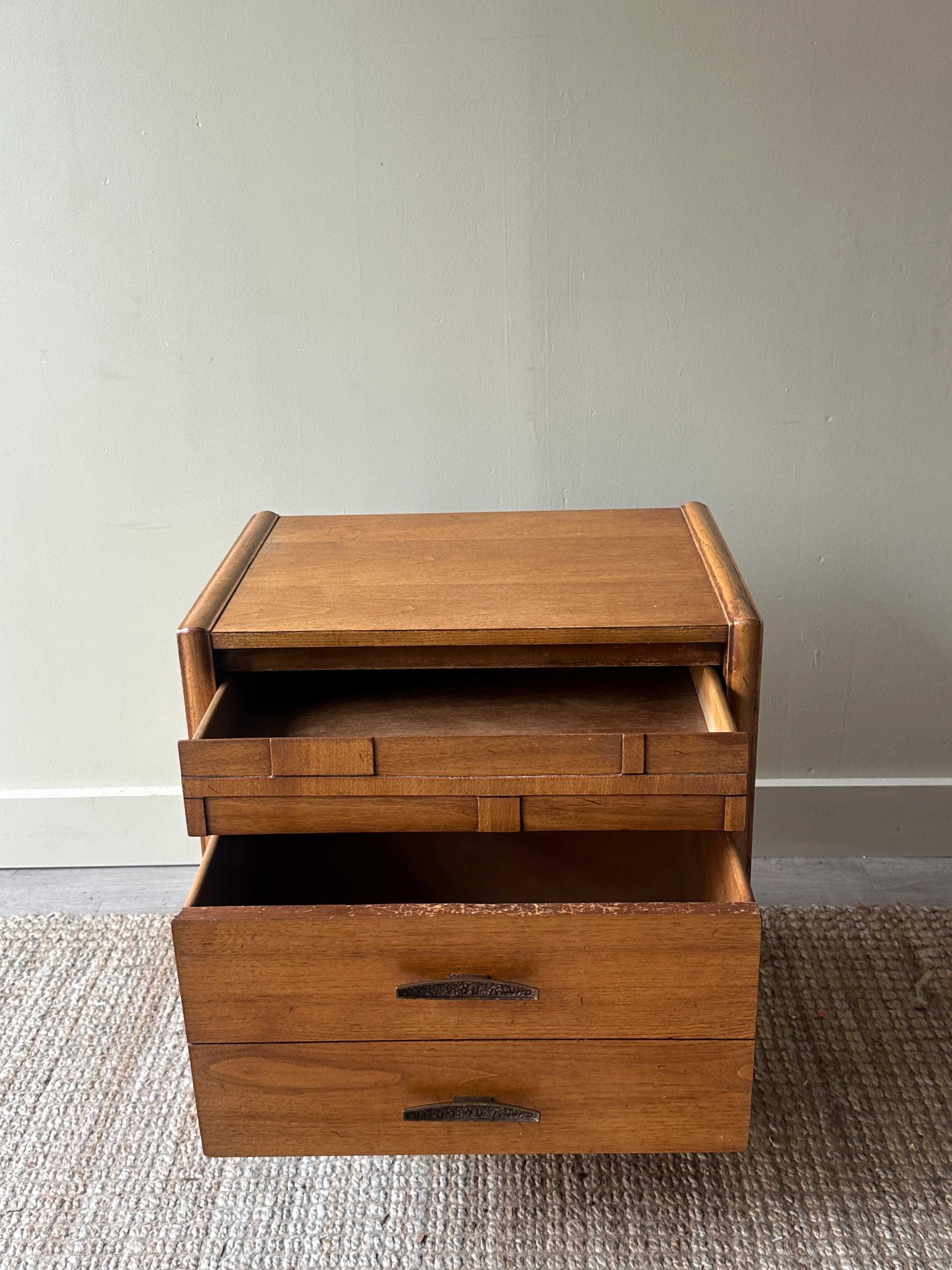 Walnut side table - Image 5