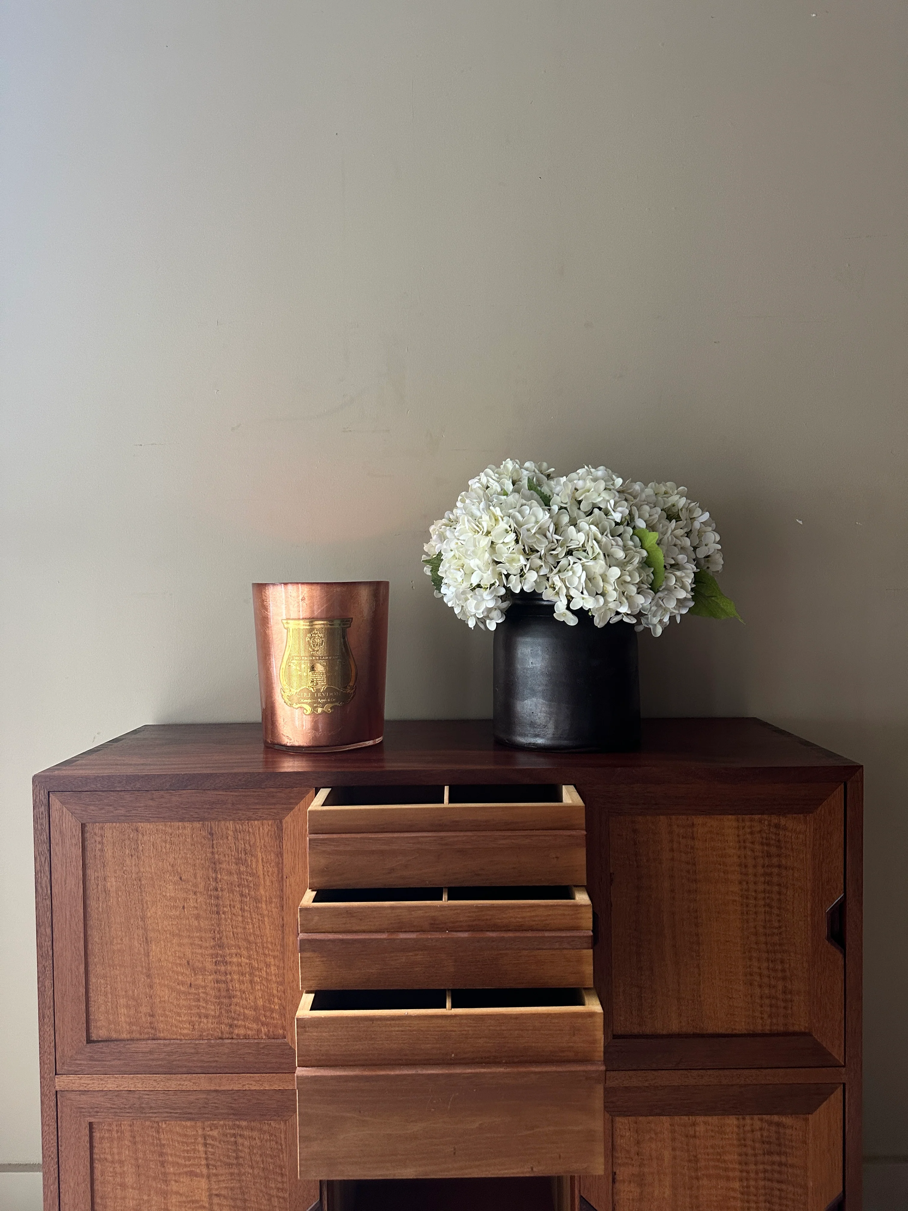 Walnut sliding door cabinet - Image 6