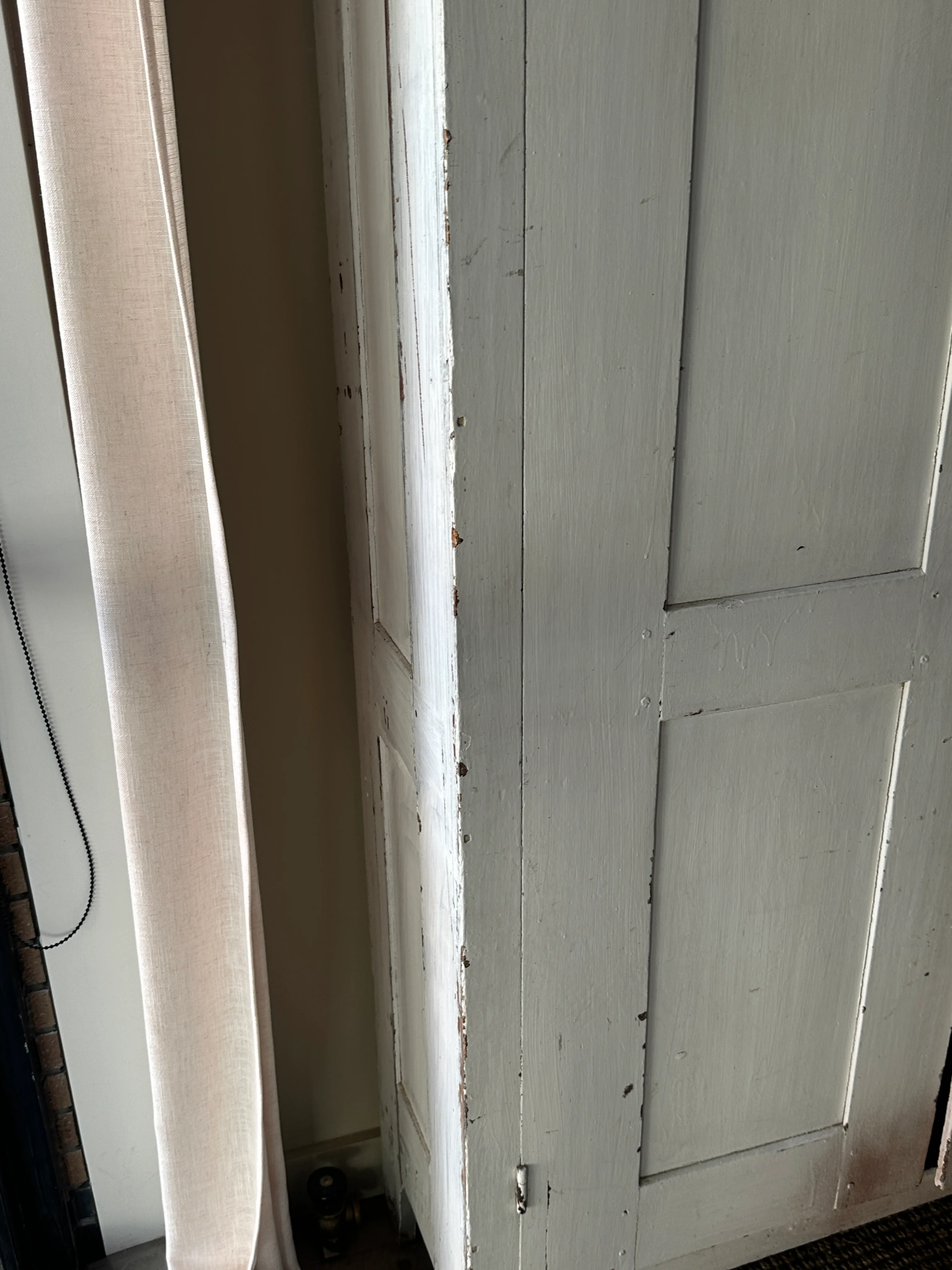 White painted cupboard - Image 2