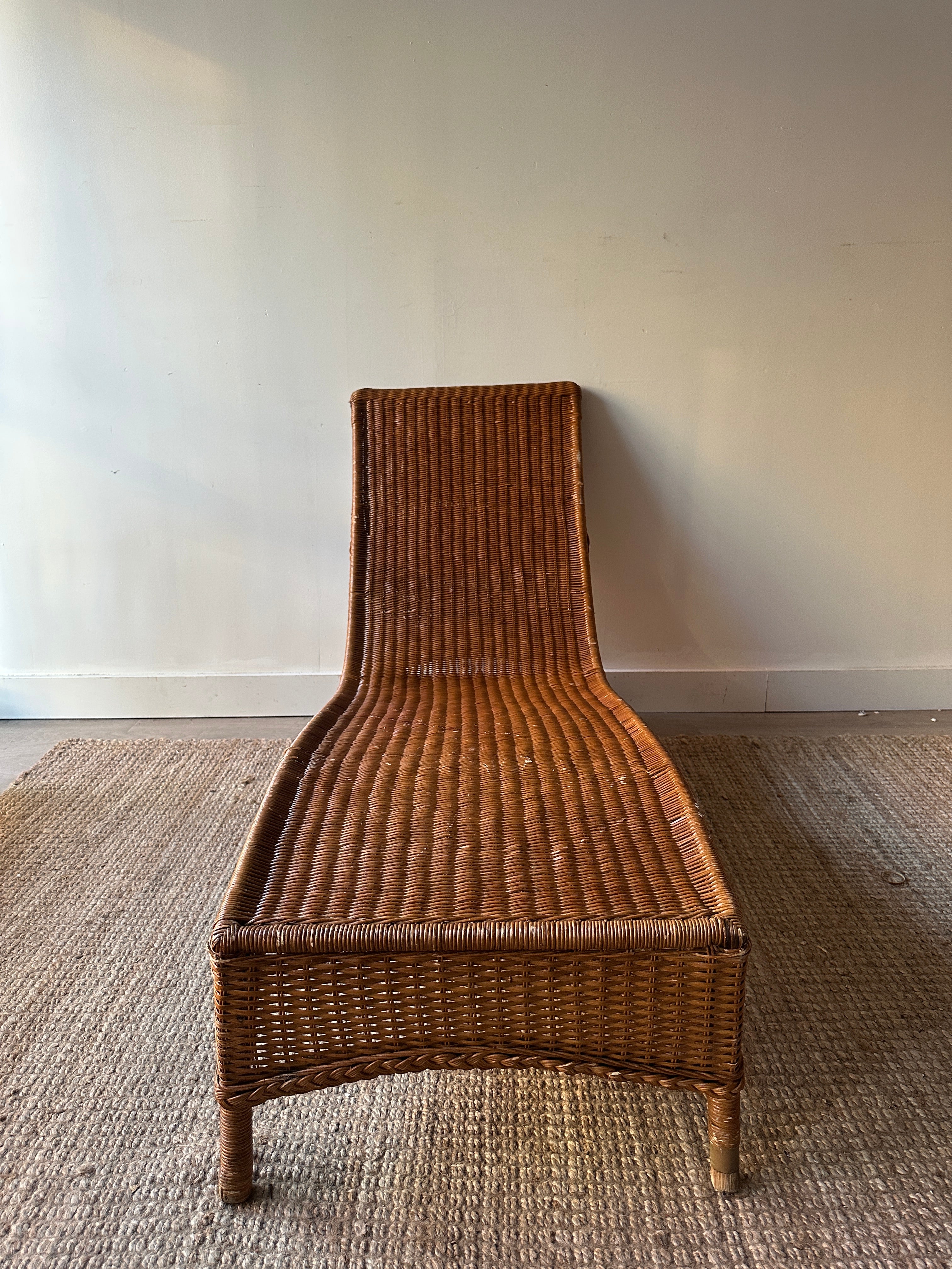 Wicker chaise - Image 8