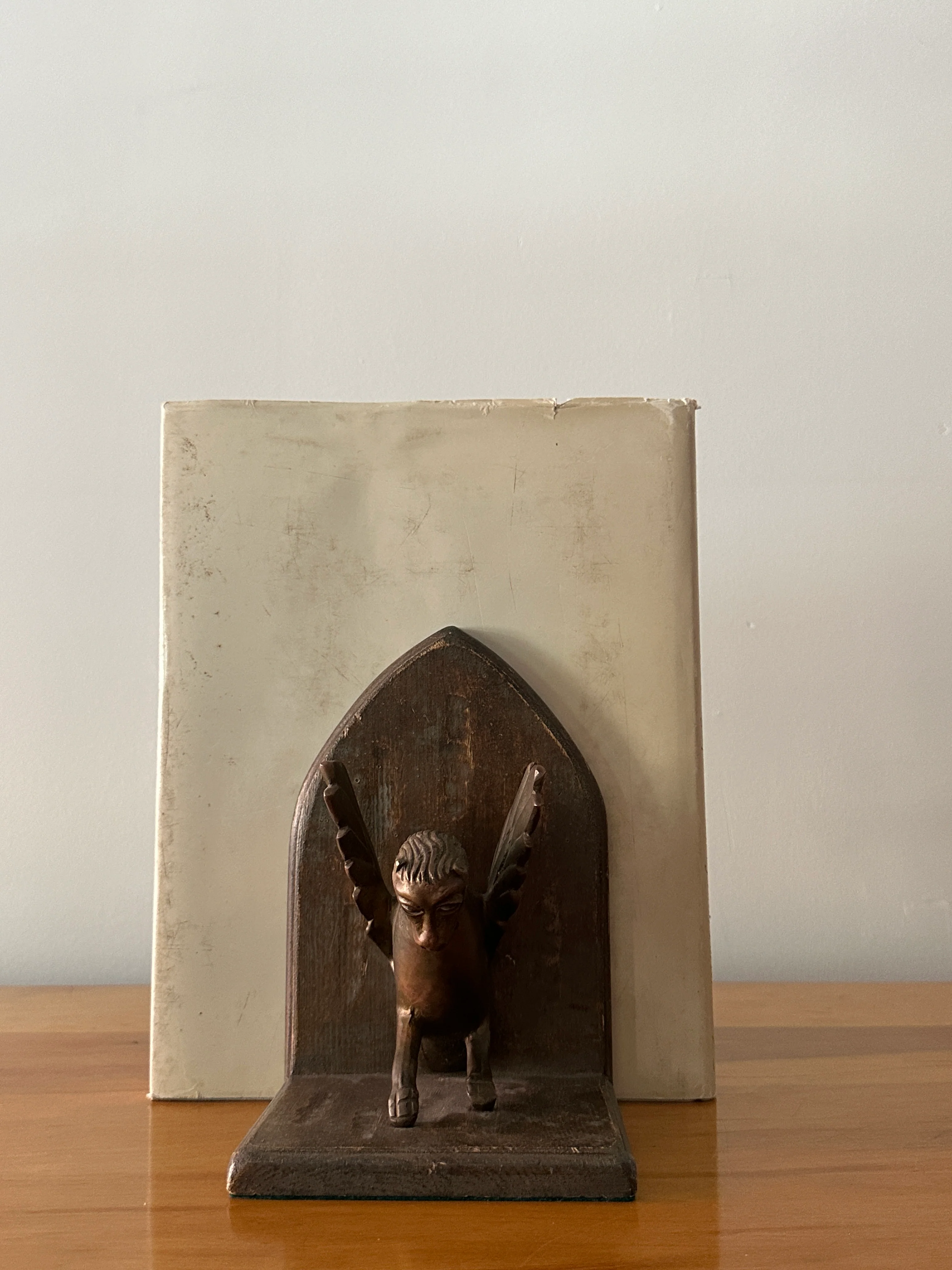Winged Griffin bookends - Image 4