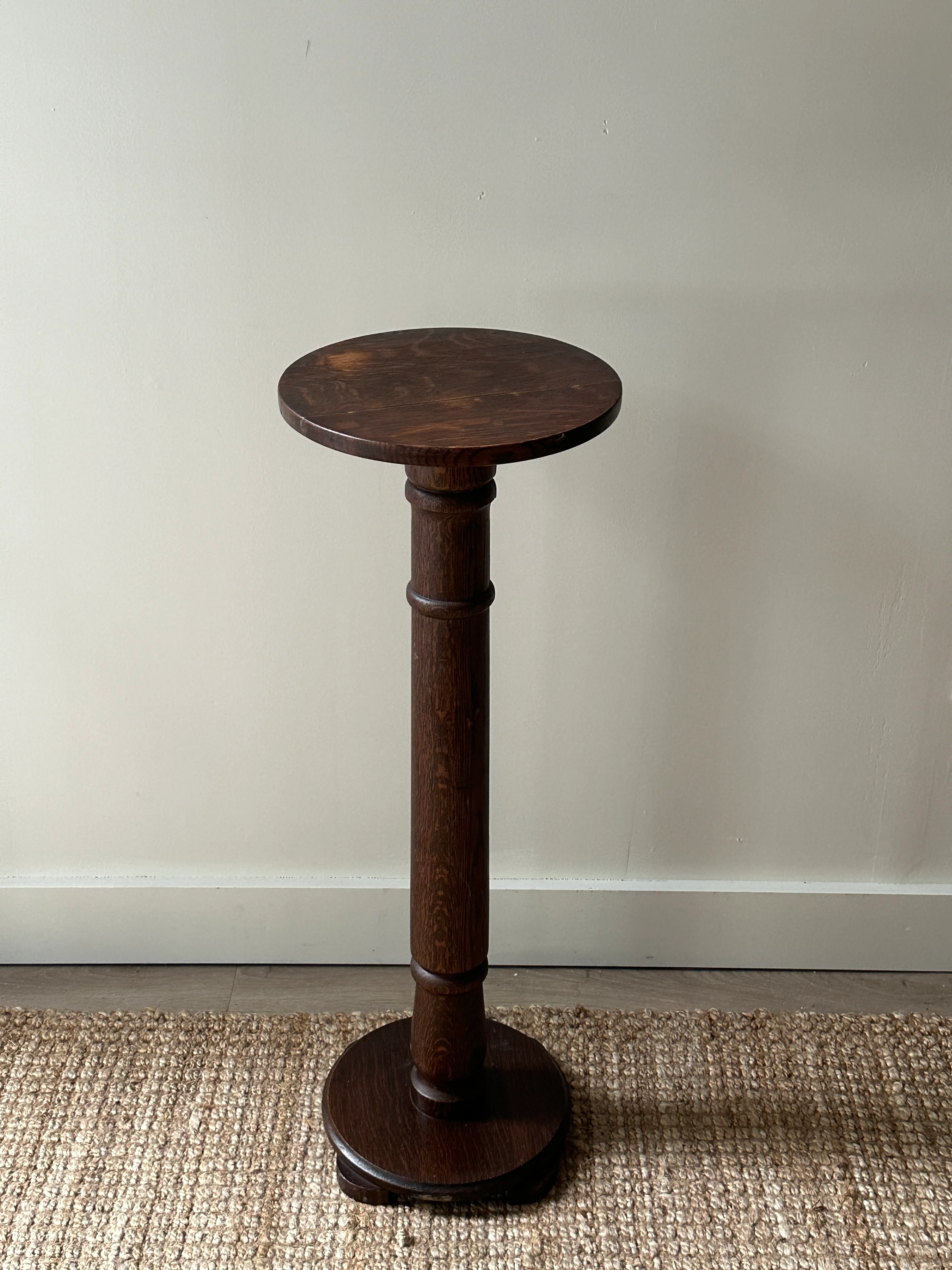 Wooden pedestal - Image 5