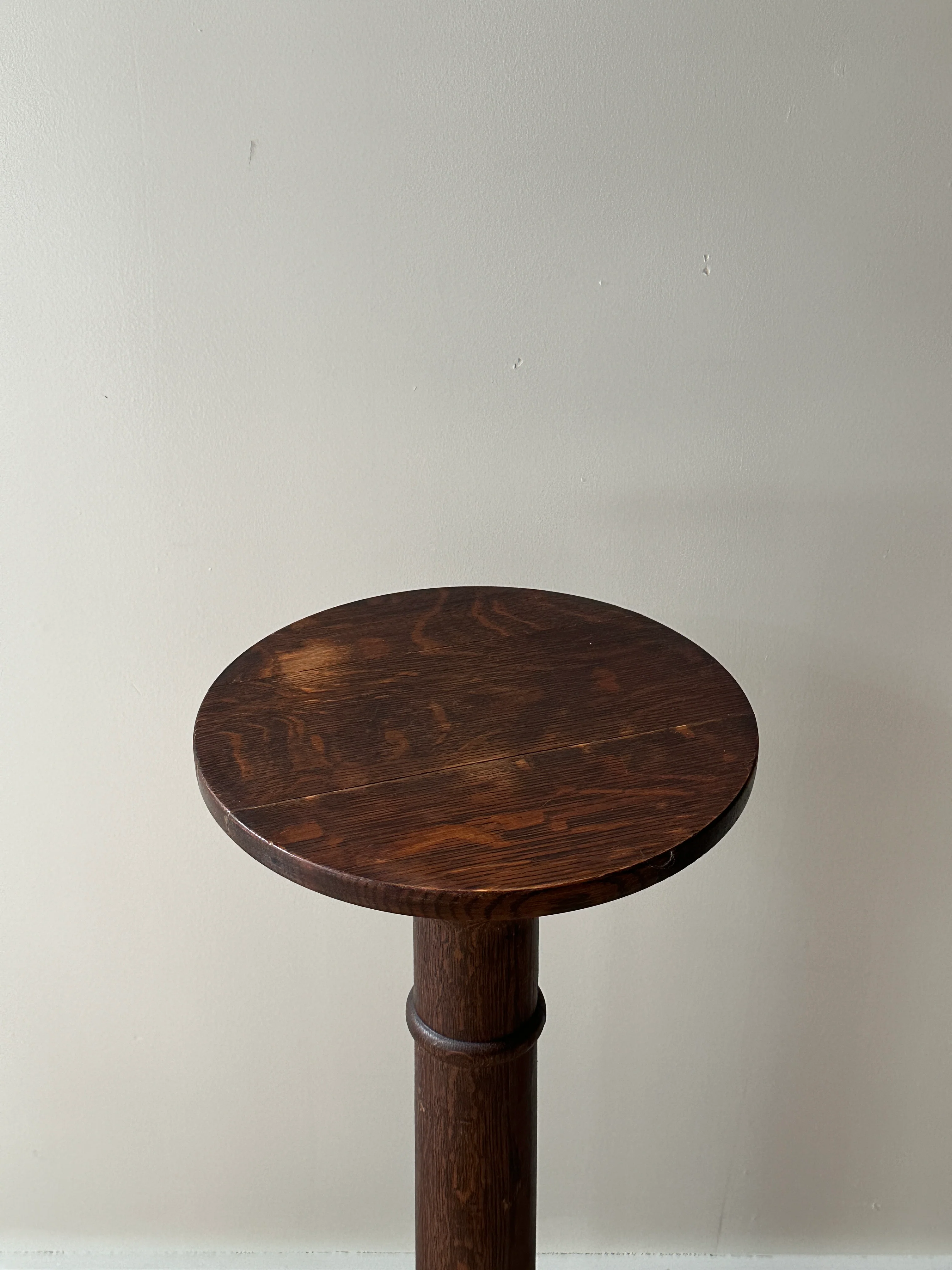 Wooden pedestal - Image 6