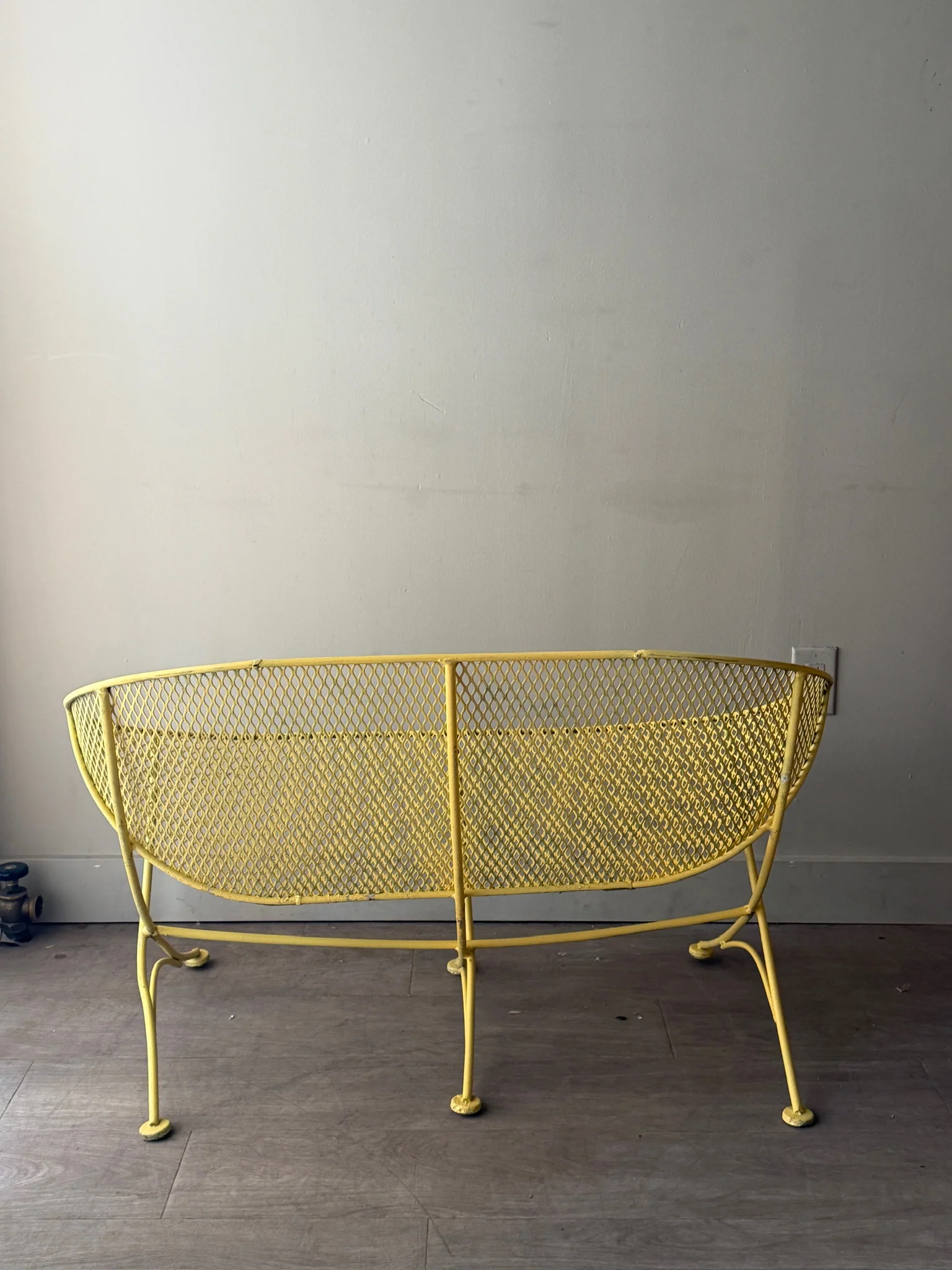 Yellow Salterini orange slice bench - Image 2